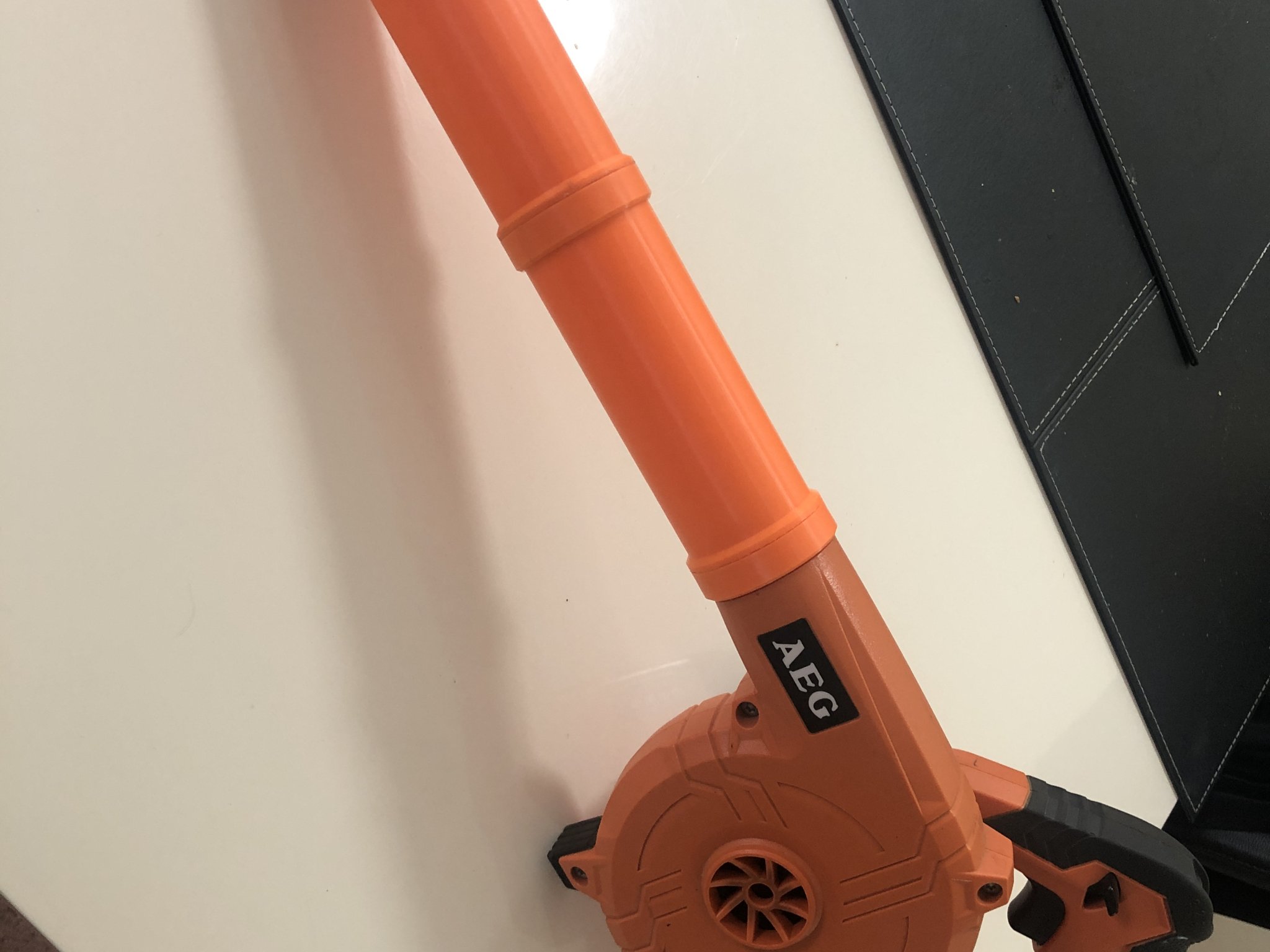 Tiêu đề Phần đính kèm mở rộng máy thổi AEGRidgid 18v Tóm tắ