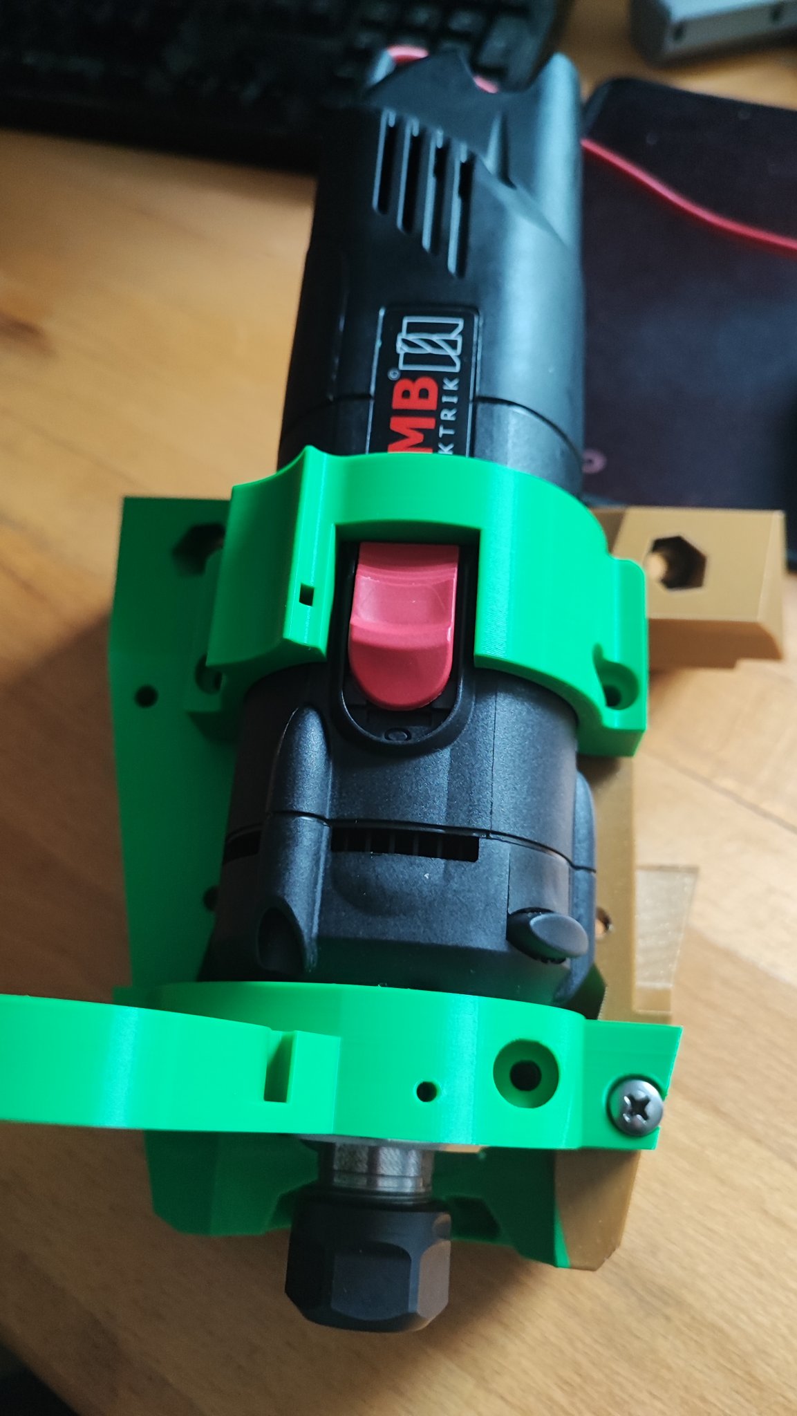 Tiêu đề Giá đỡ công cụ AMB 10501400 cho LowRider 3 Tóm tắt Tô