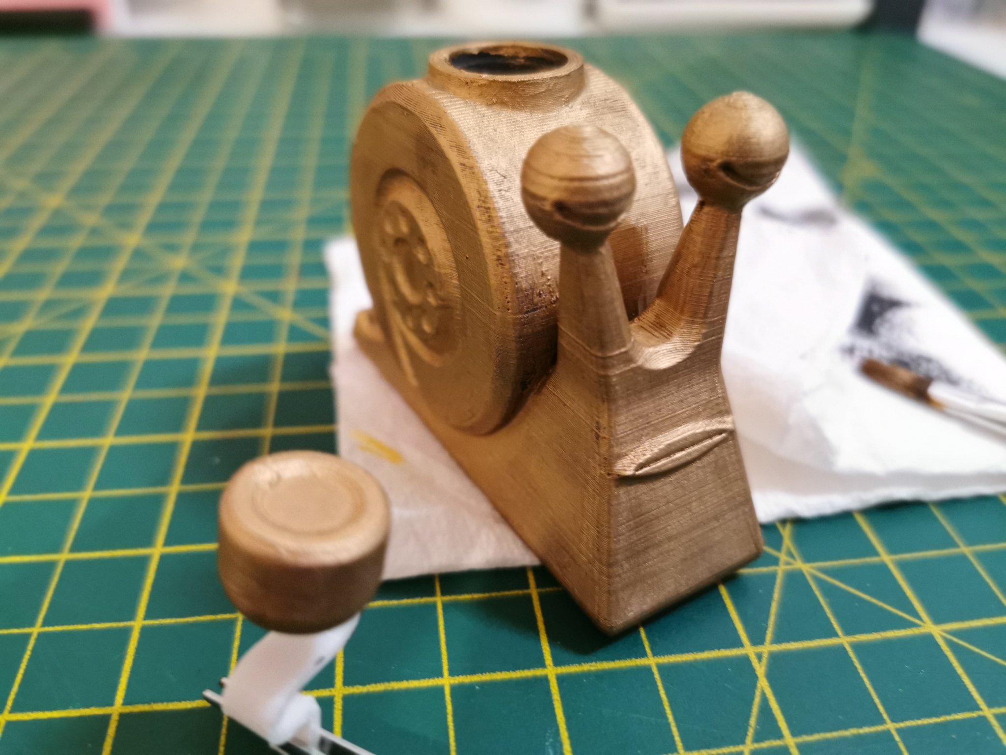 Golden Den Den Mushi - One Piece