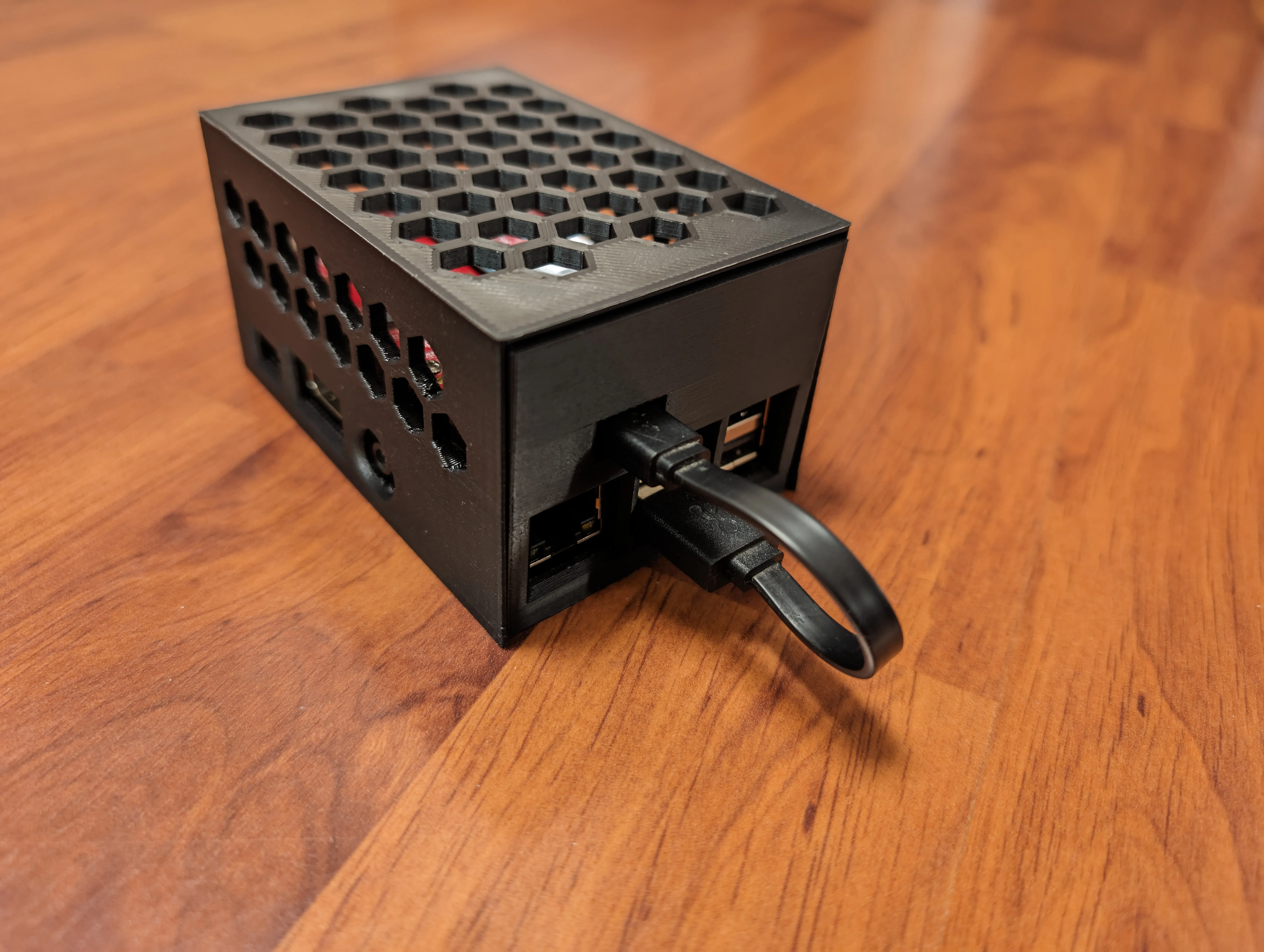 Tiêu đề Case Raspberry 3b hỗ trợ ổ NVME M2 SATA Startech Tổng h