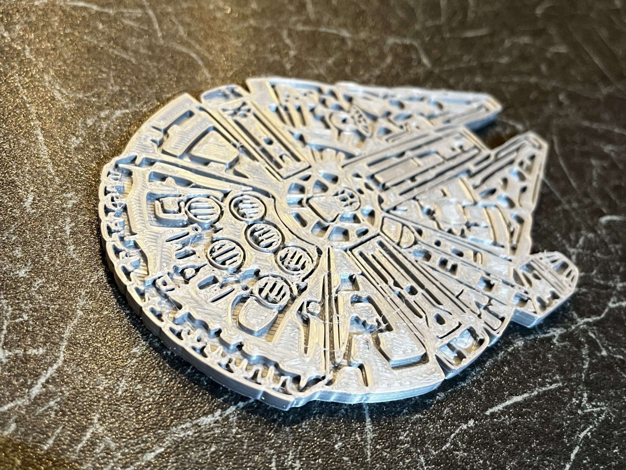 Tiêu đề tàu lượn thiên niên kỷ chim ưng Tóm tắt tàu lượn