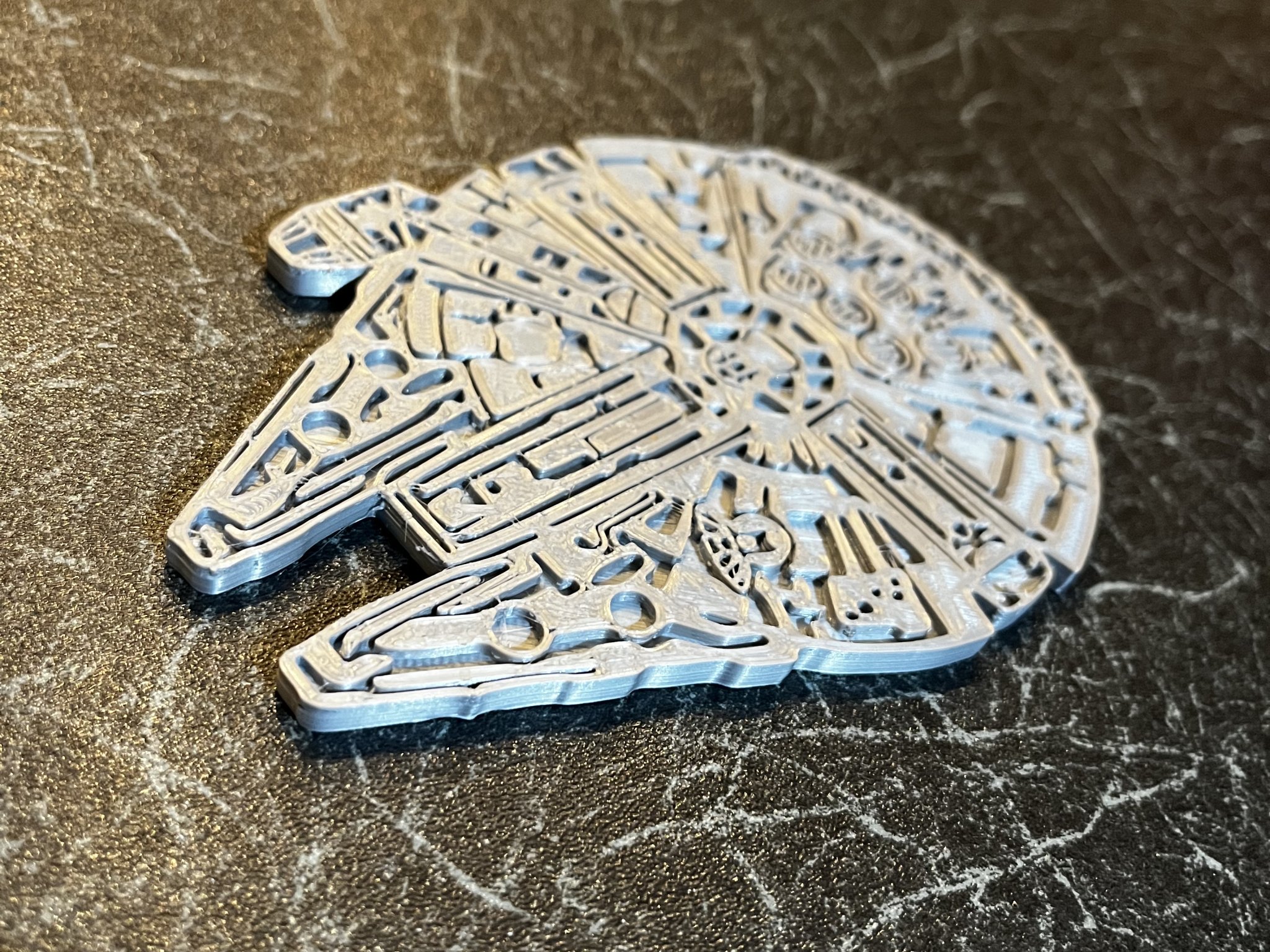 Tiêu đề tàu lượn thiên niên kỷ chim ưng Tóm tắt tàu lượn