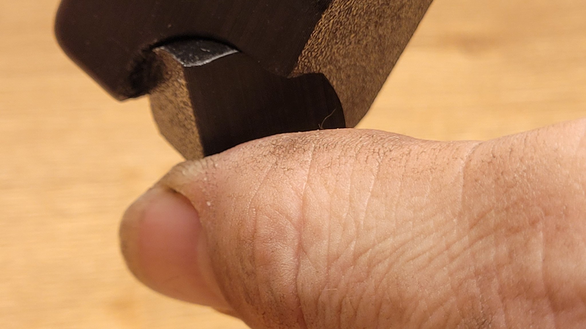 Tiêu đề Fidget Cube Spinner Tóm tắt Würfel cao 35cm bei dem sich das