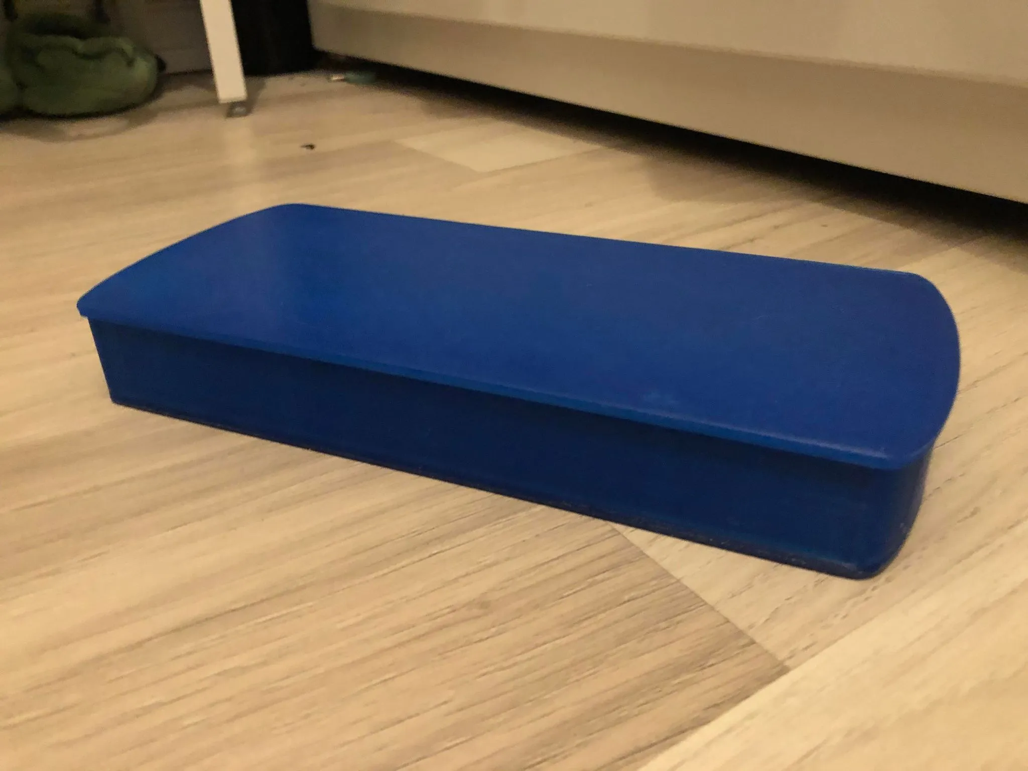 Tiêu đề Hộp đựng cọ vẽ có nắp đậy cọ Tóm tắt Bản in