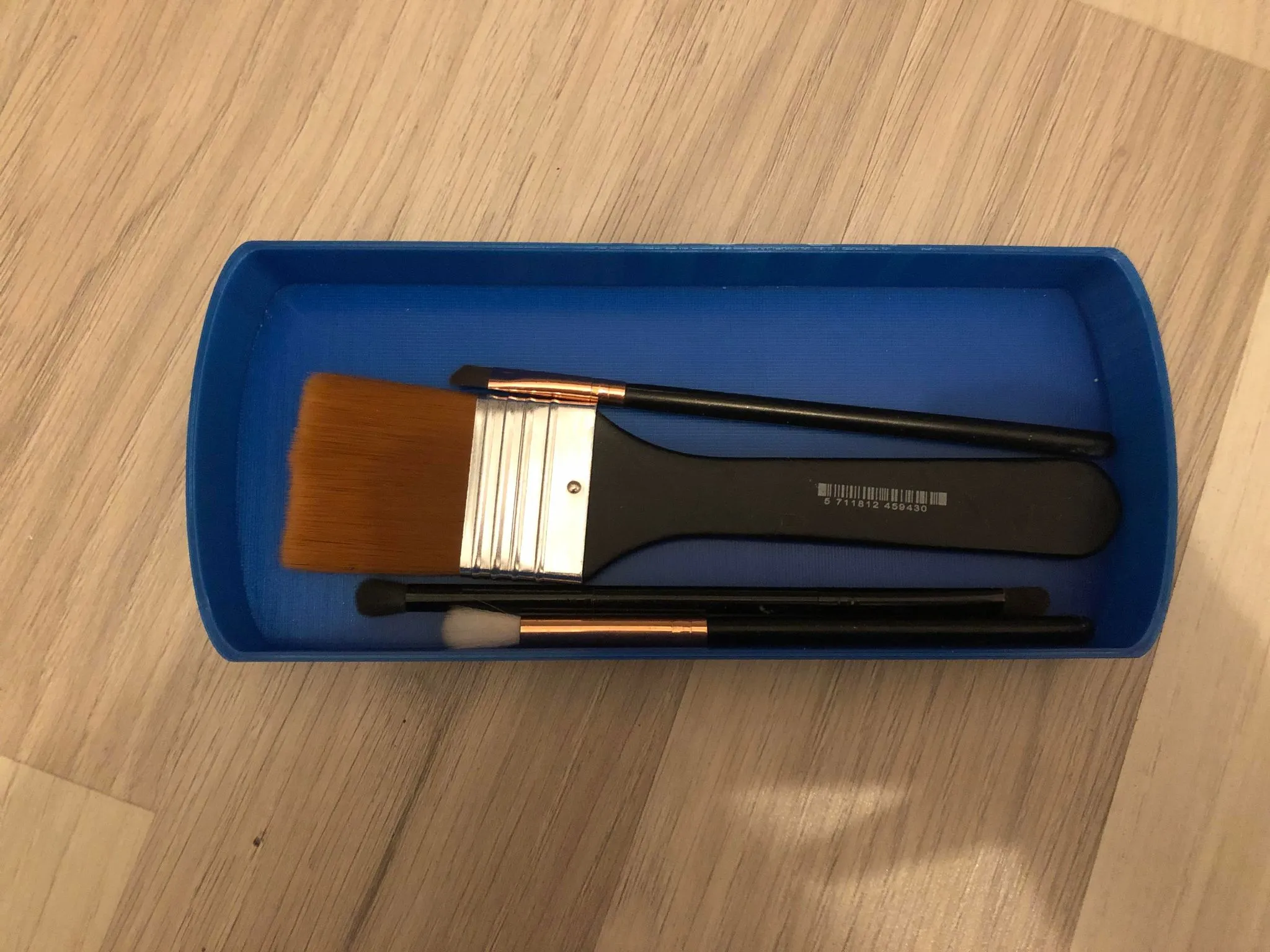 Tiêu đề Hộp đựng cọ vẽ có nắp đậy cọ Tóm tắt Bản in