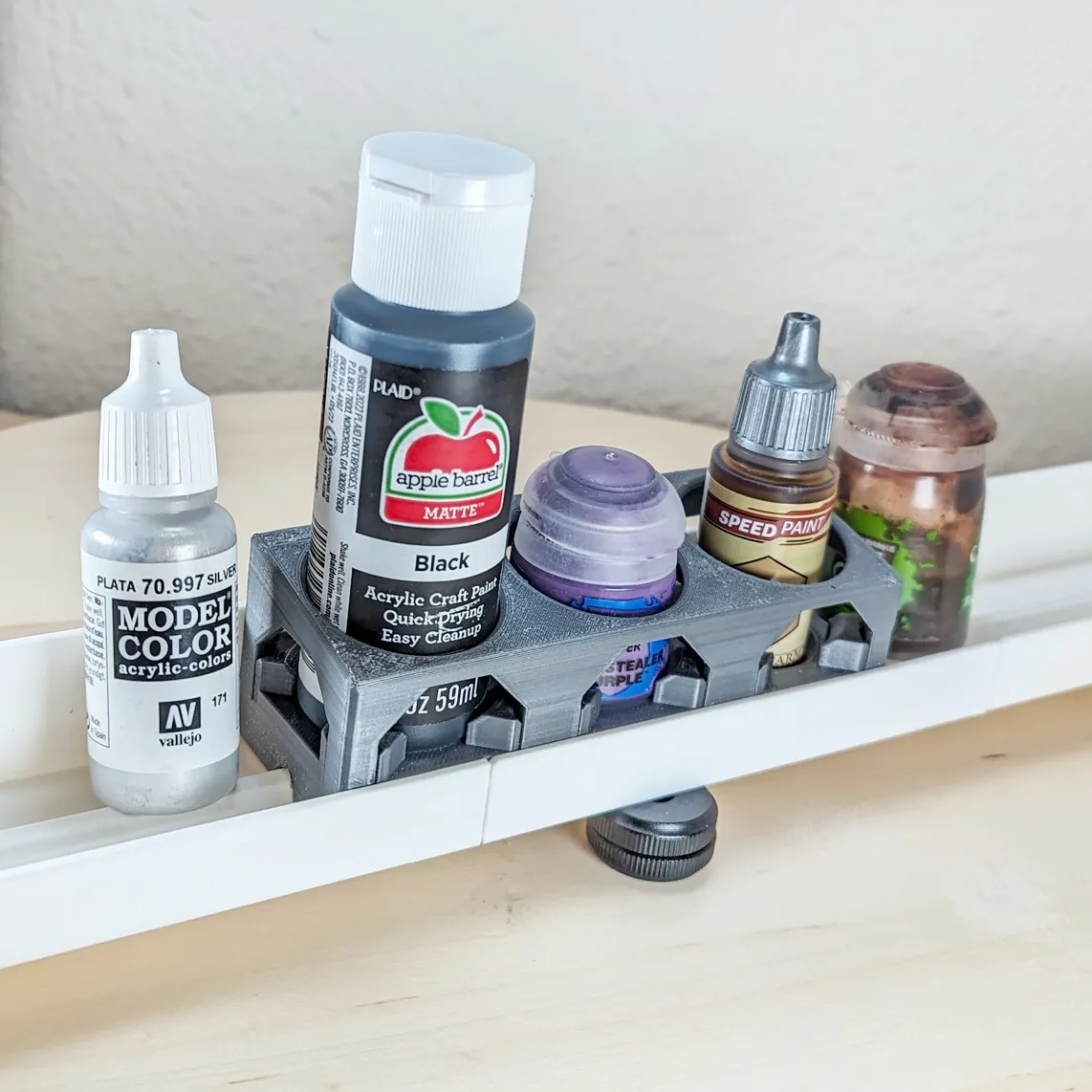 Tiêu đề Khay Đựng Sơn 3 Chậu - Có Giá Treo Tường Có Thể Mở