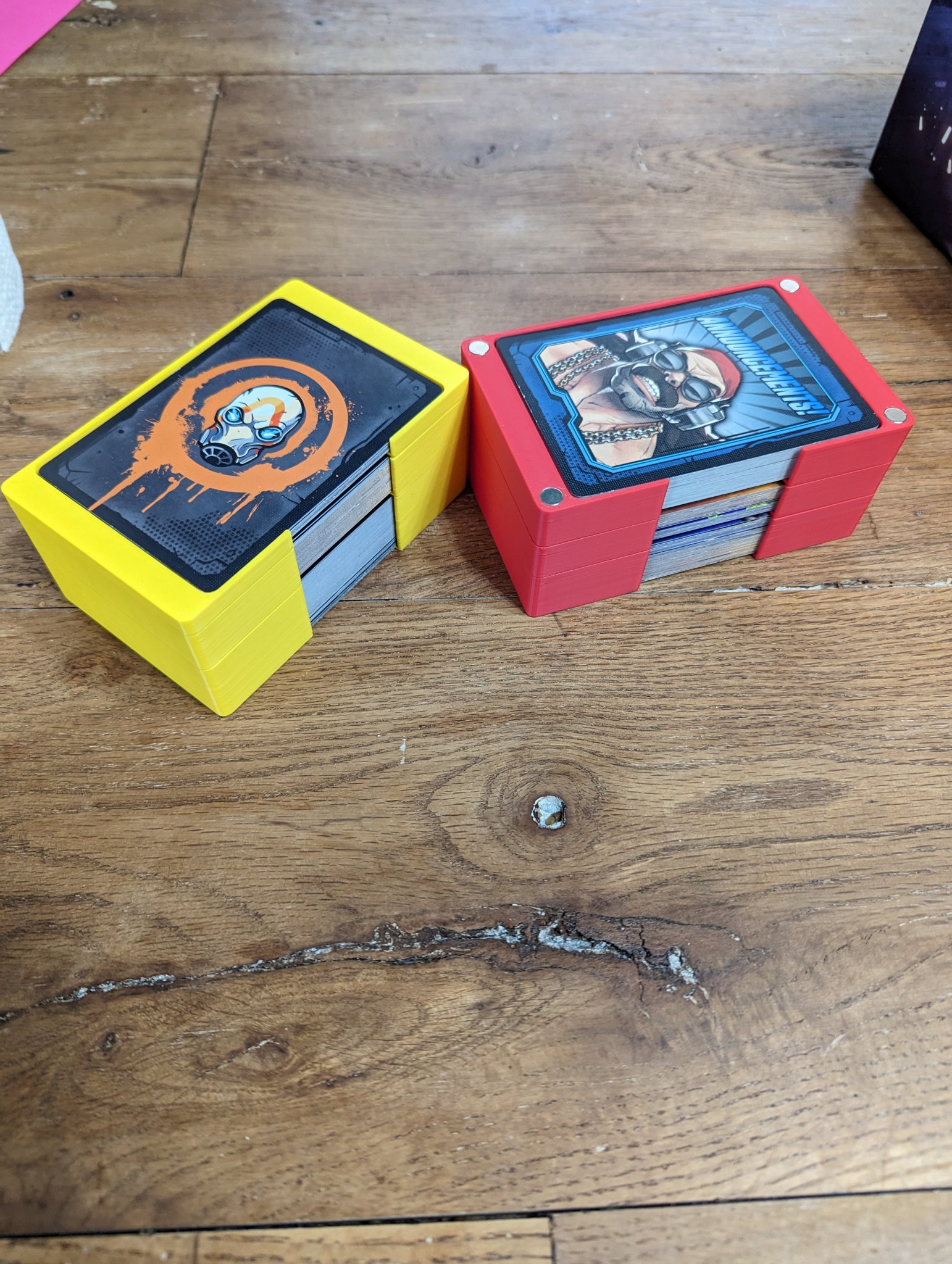 Tiêu đề Bộ lưu trữ thẻ chơi có thể xếp chồng lên nhau Tóm