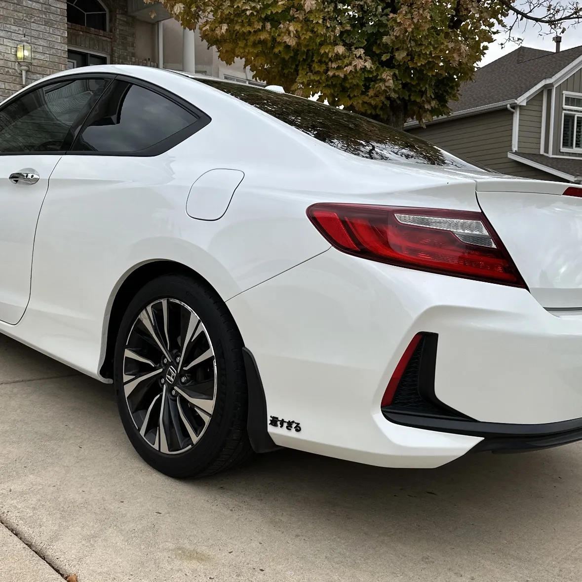 Tiêu đề Huy hiệu ô tô Chậm quá - Kanji tiếng Nhật Tóm tắt