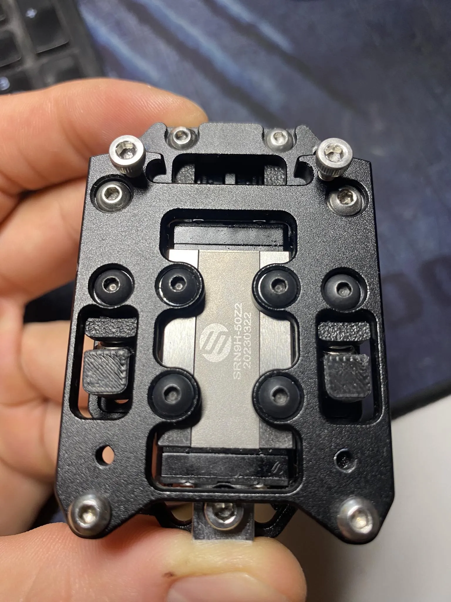 Chỗ Giữ Nam Châm Căn Giữa Cho Ttap CNC