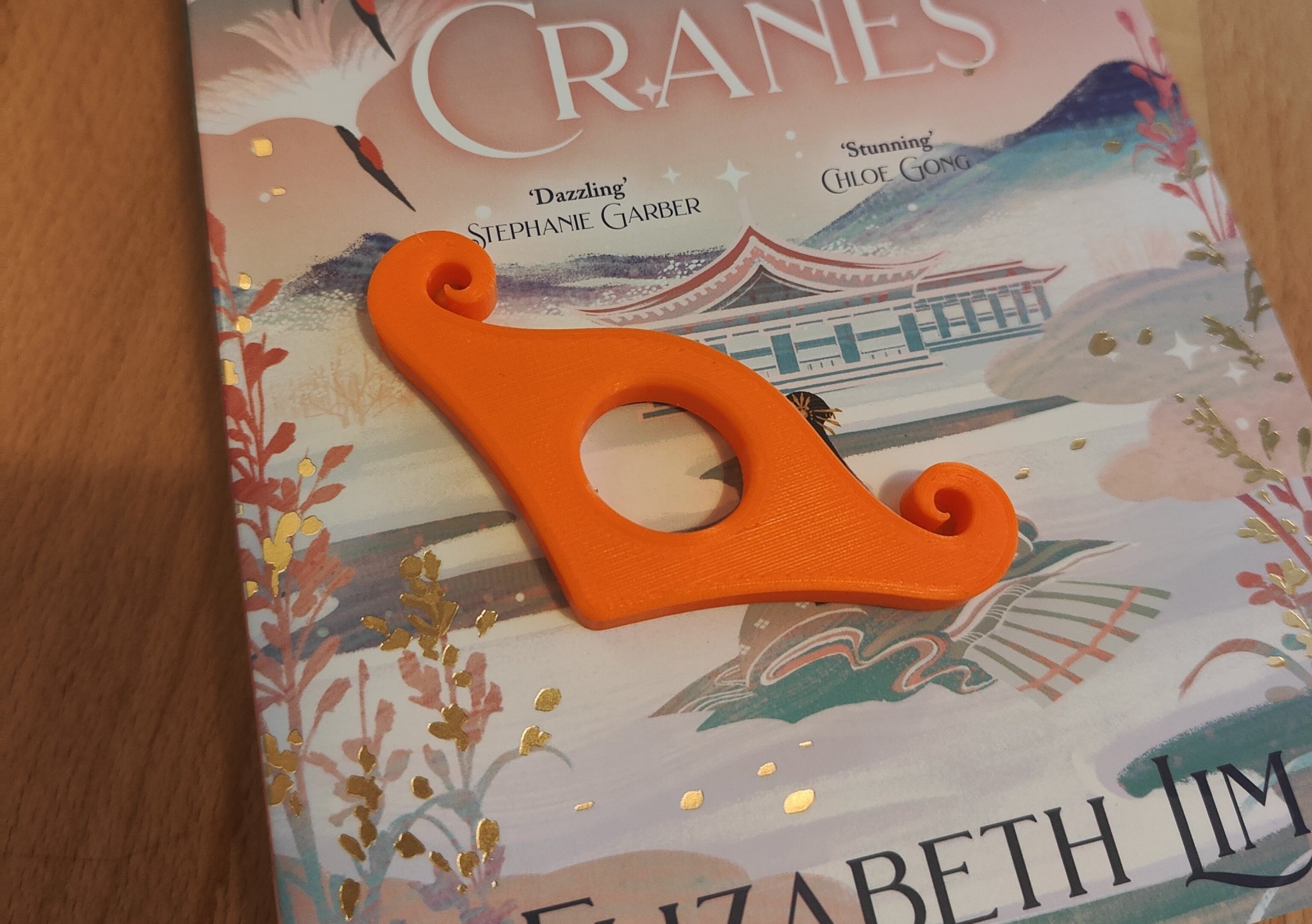 Tiêu đề Giá đỡ trang sách cho bìa mềm Tóm tắt Ngăn đựng tr