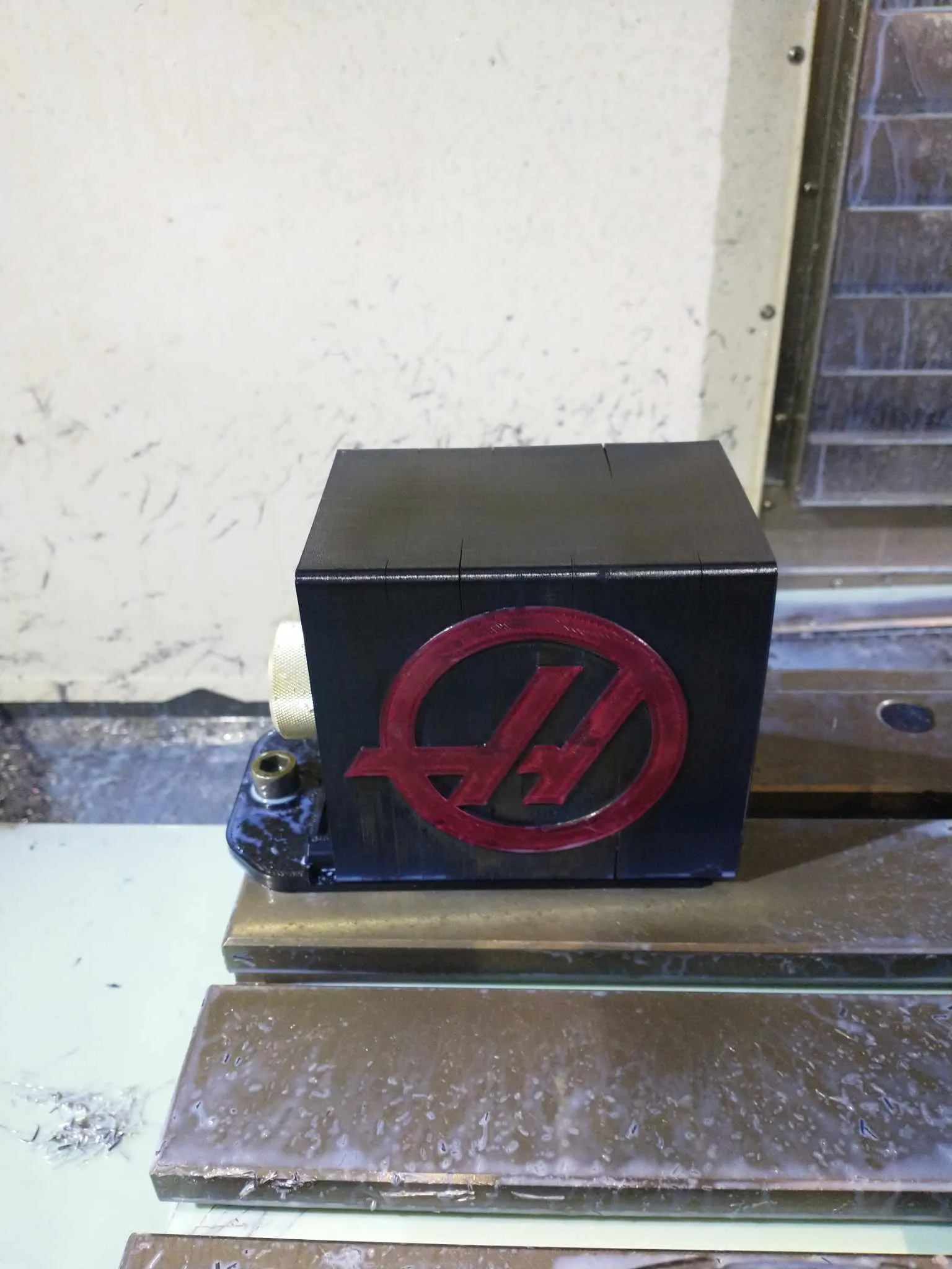 Tiêu đề Vỏ đầu dò công cụ CNC Renishaw OTS Logo HAAS Tóm tắt