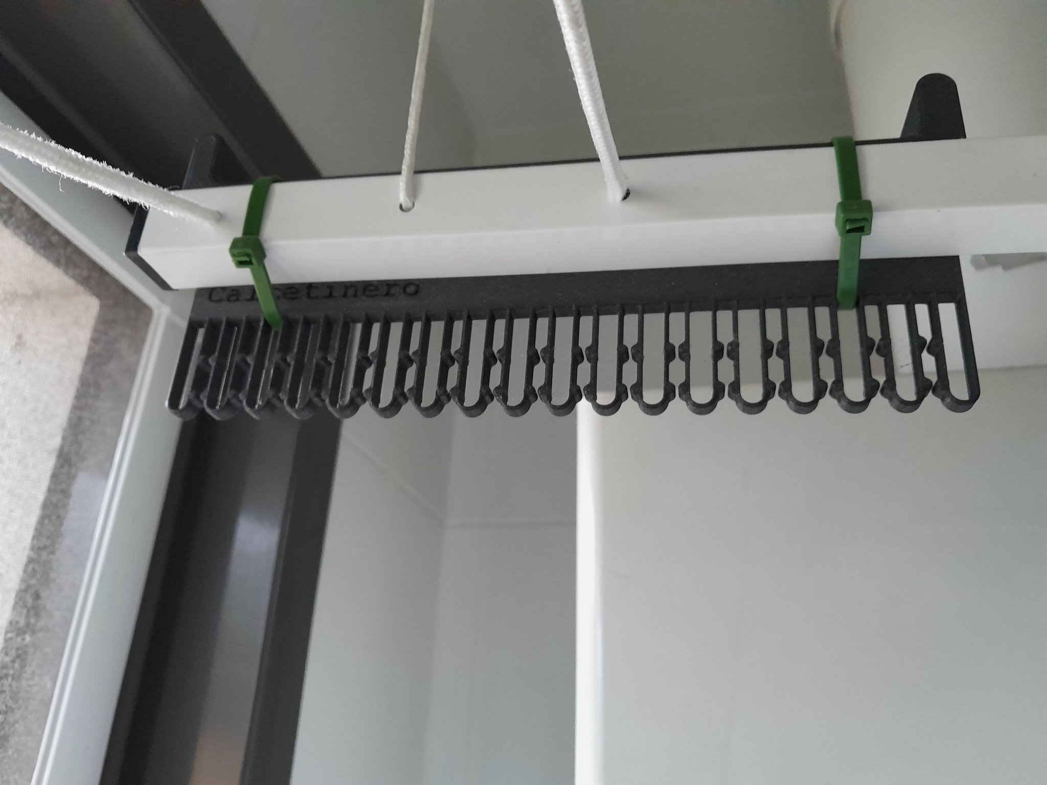 Tiêu đề Giá phơi kẹp tất Tóm tắt Kẹp tất cho thanh vuông l