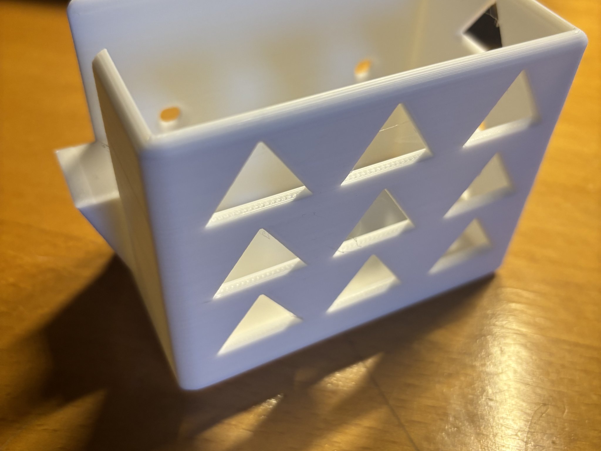 Giá đỡ pin máy hút bụi BuTure