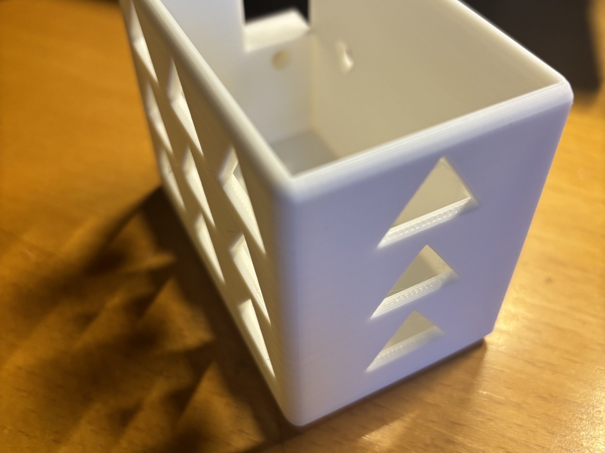 Giá đỡ pin máy hút bụi BuTure