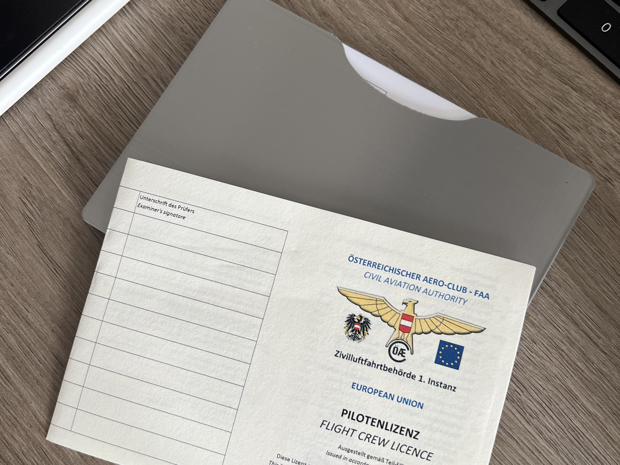 DIN A6 document cover/wallet