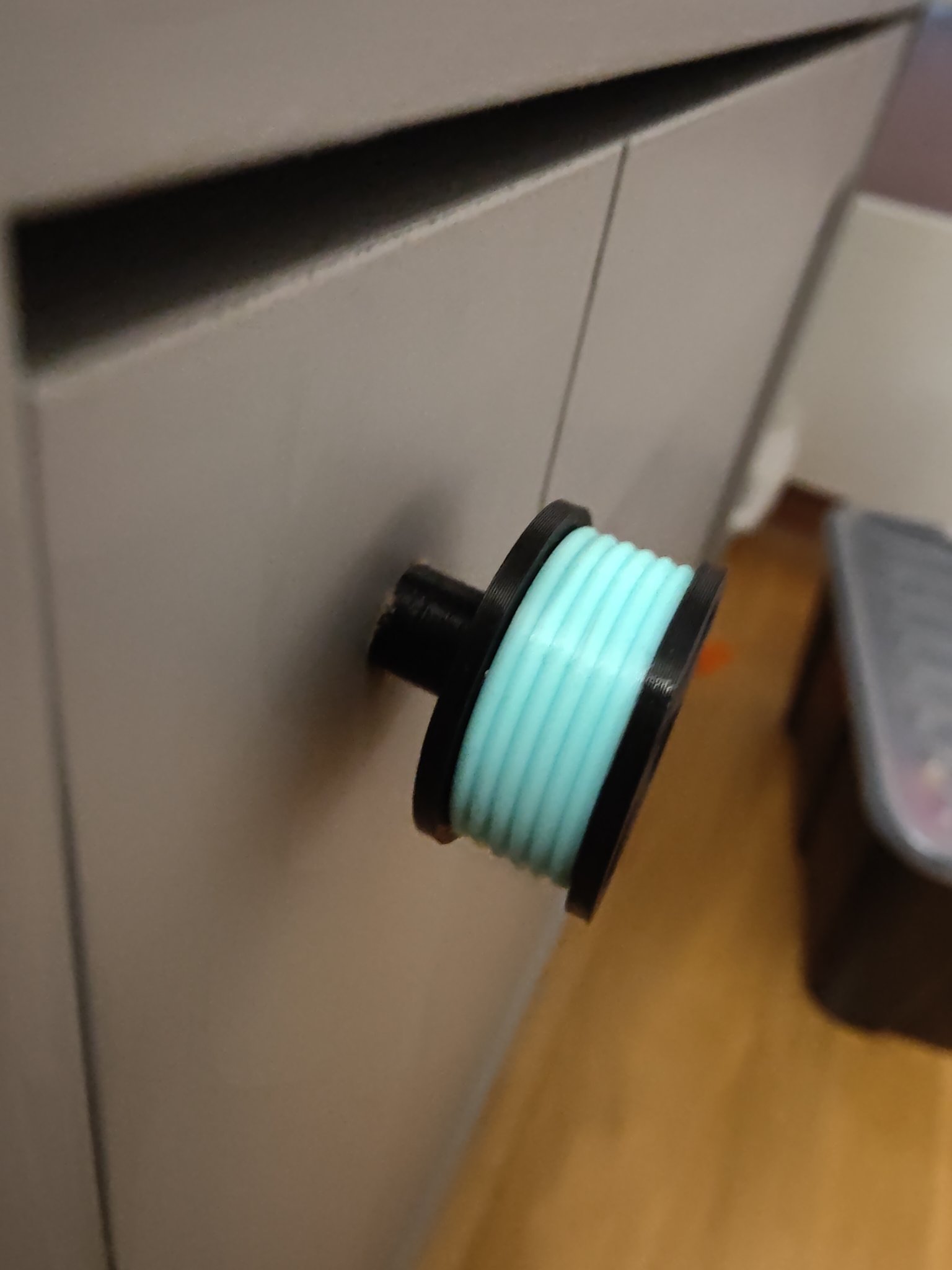 Tiêu đề Cuộn dây tóc - núm cửa Tóm tắt Một chiếc núm vặn