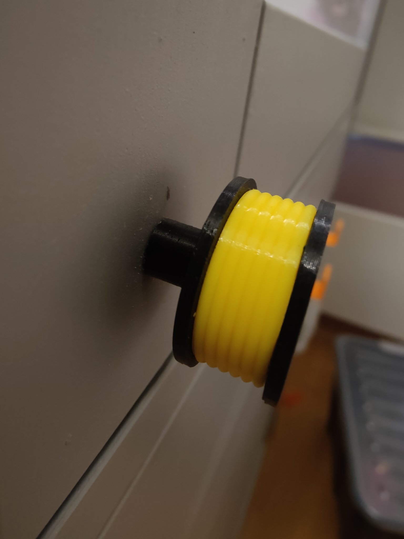 Tiêu đề Cuộn dây tóc - núm cửa Tóm tắt Một chiếc núm vặn