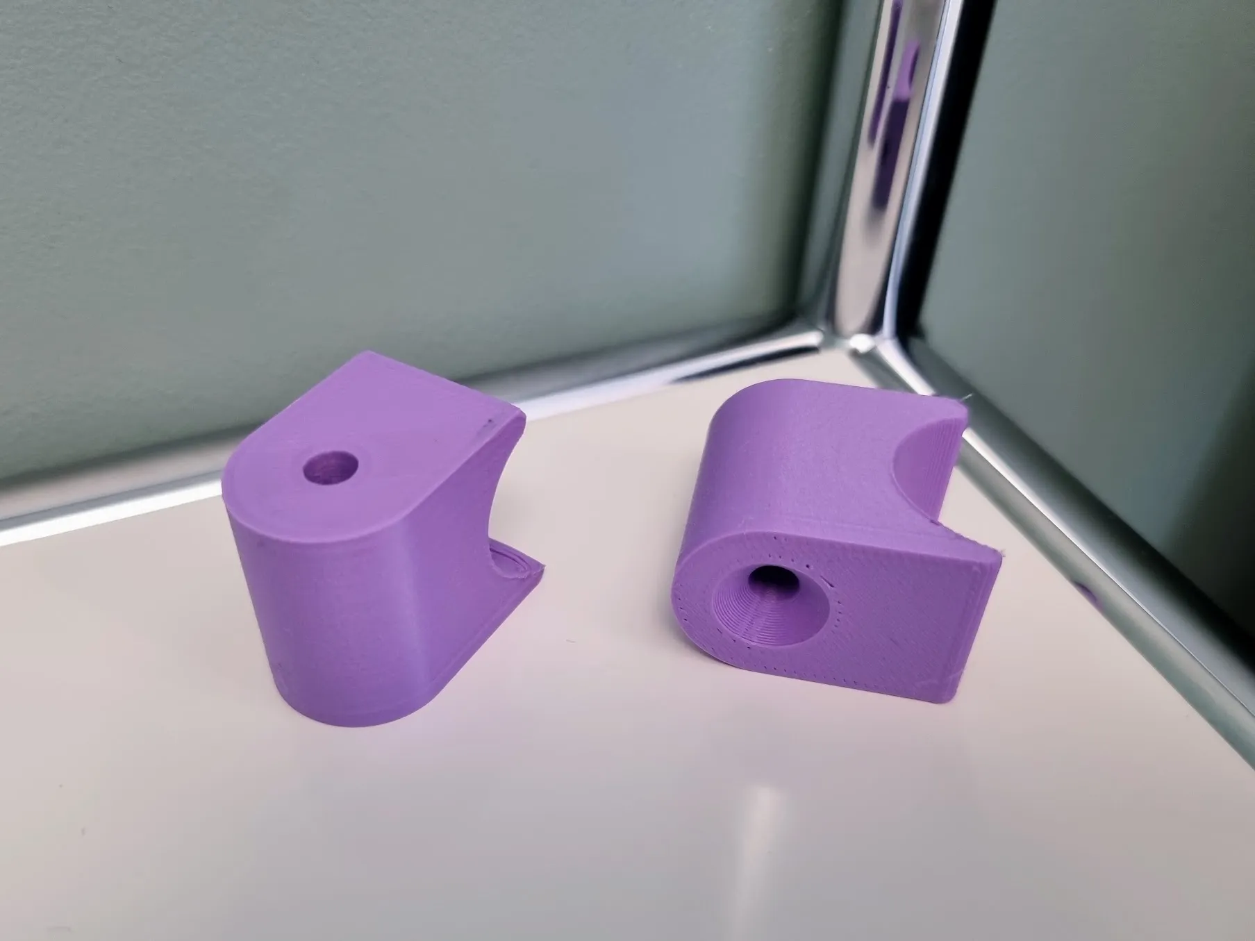 Pát Gắn Tường Cho USM Haller