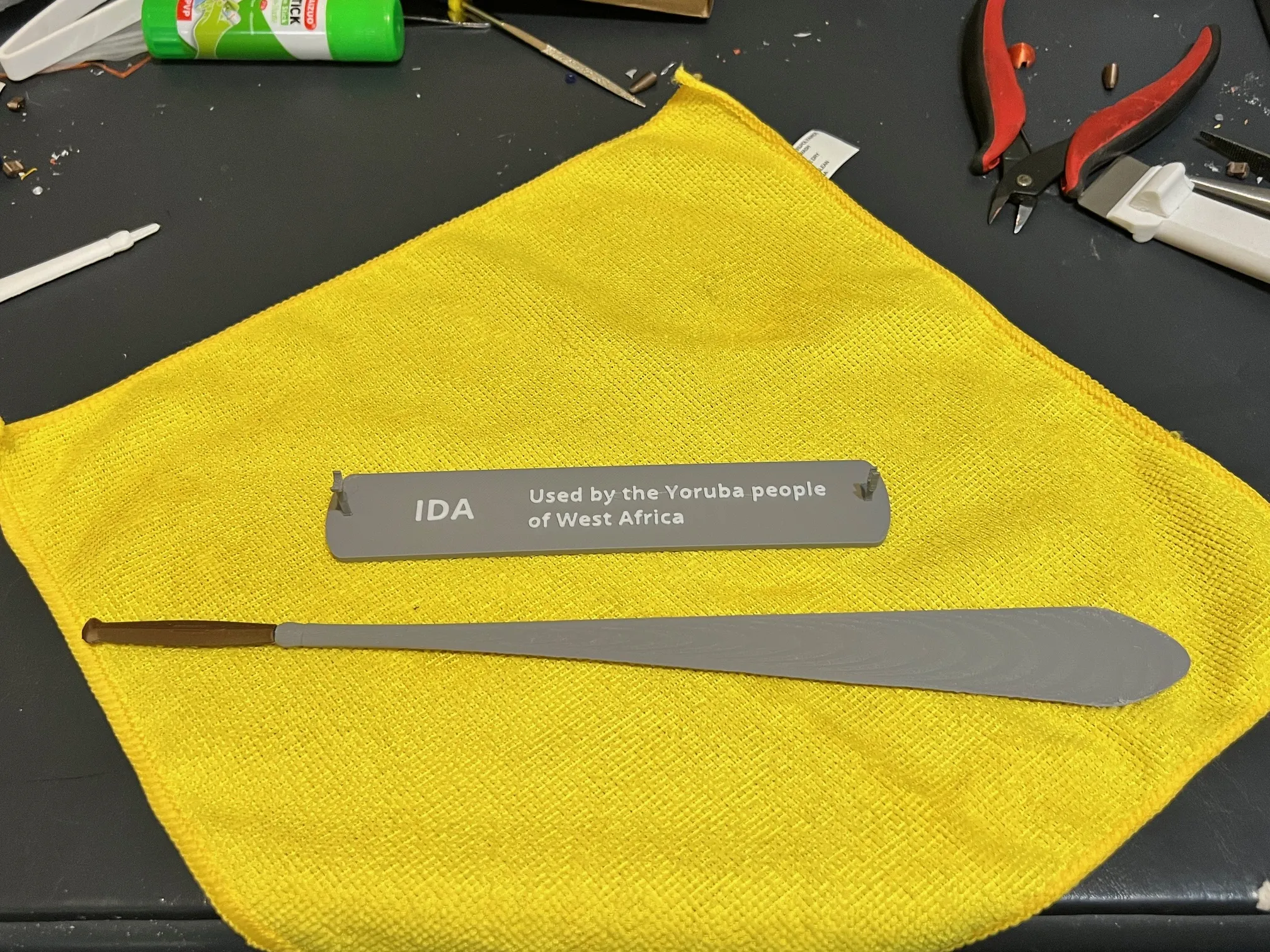 Tiêu đề IDA Sword Tóm tắt Ida là một loại kiếm được ngườ