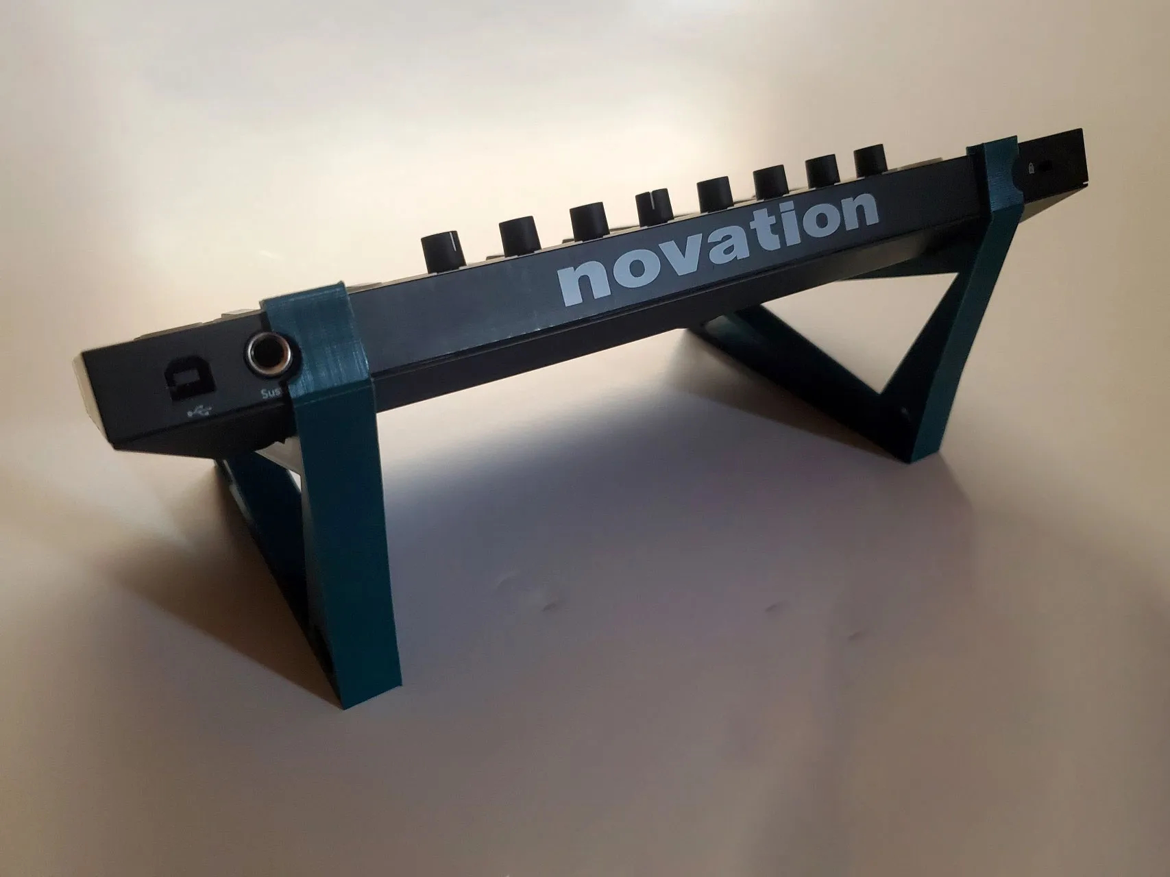 Novation LaunchKey Mini MK3 Angled  Stand Riser