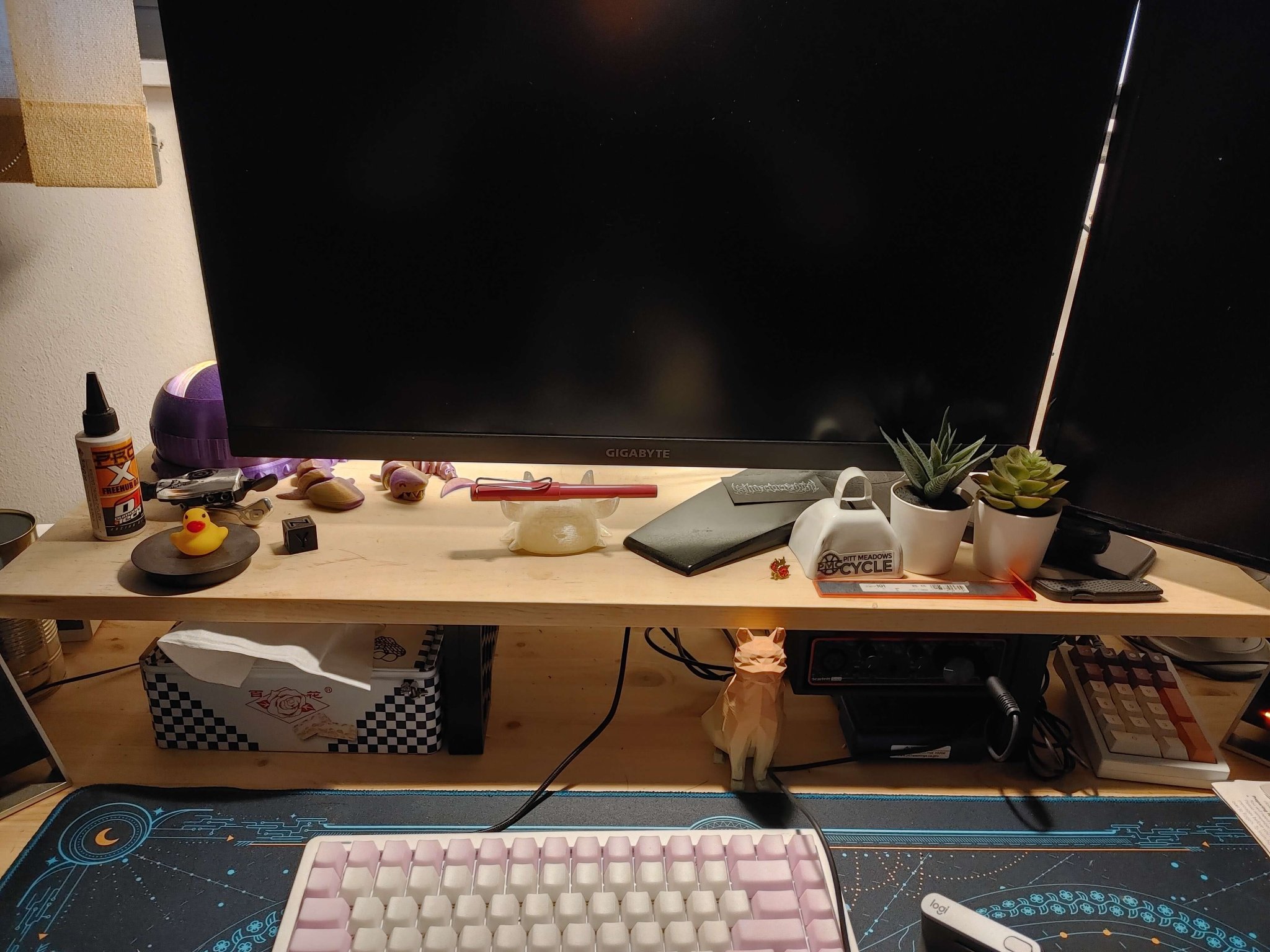 Hex Monitor Stand Legs