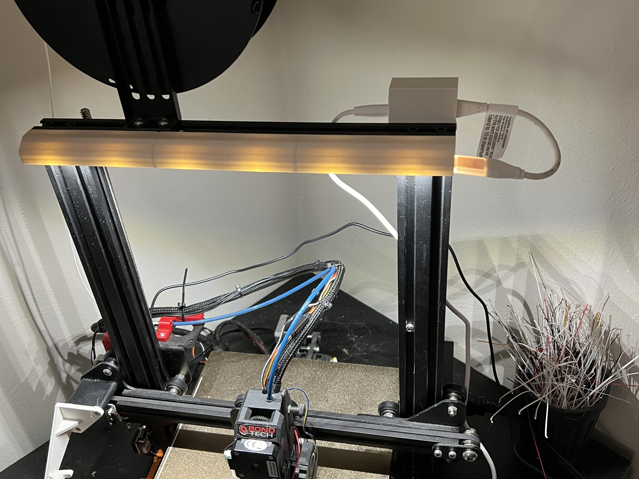 Tiêu đề Ender 3 Pro Philips Hue LED Lightstrip Plus Lightbar Tóm tắt En