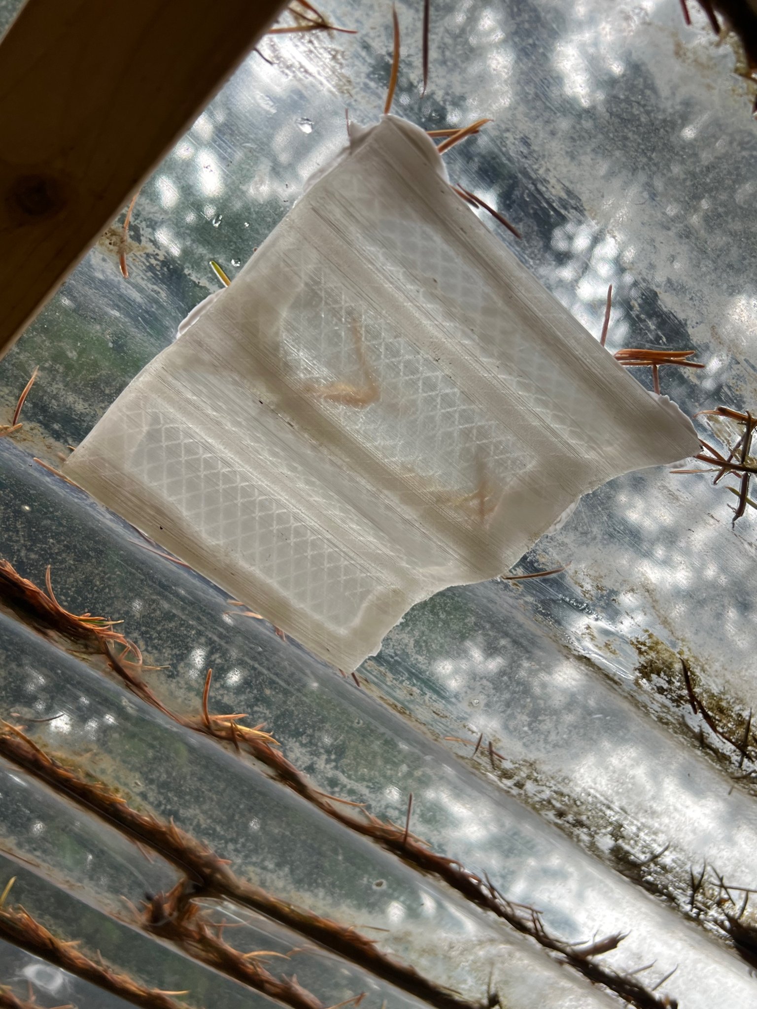 Miếng vá sửa mái tôn dạng sóng