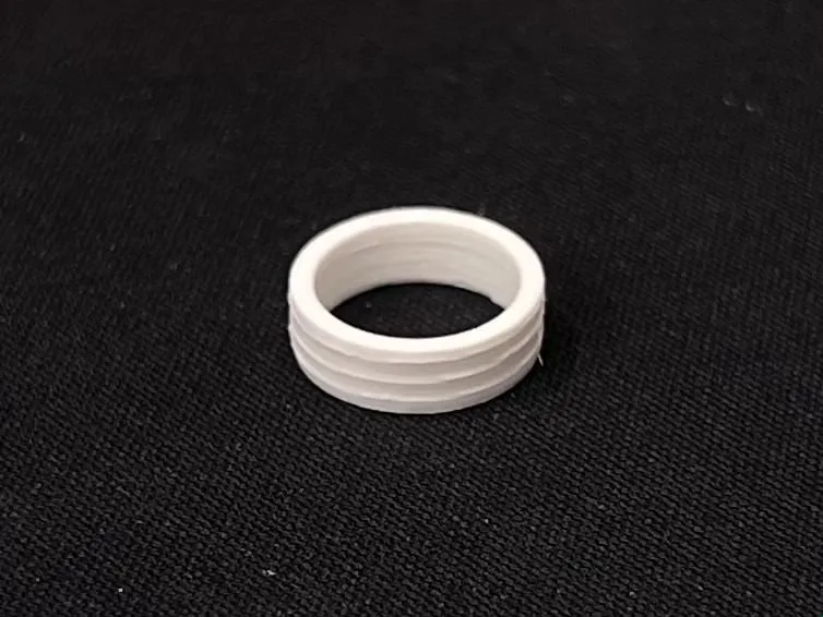 Cologne/Perfume spray reducer