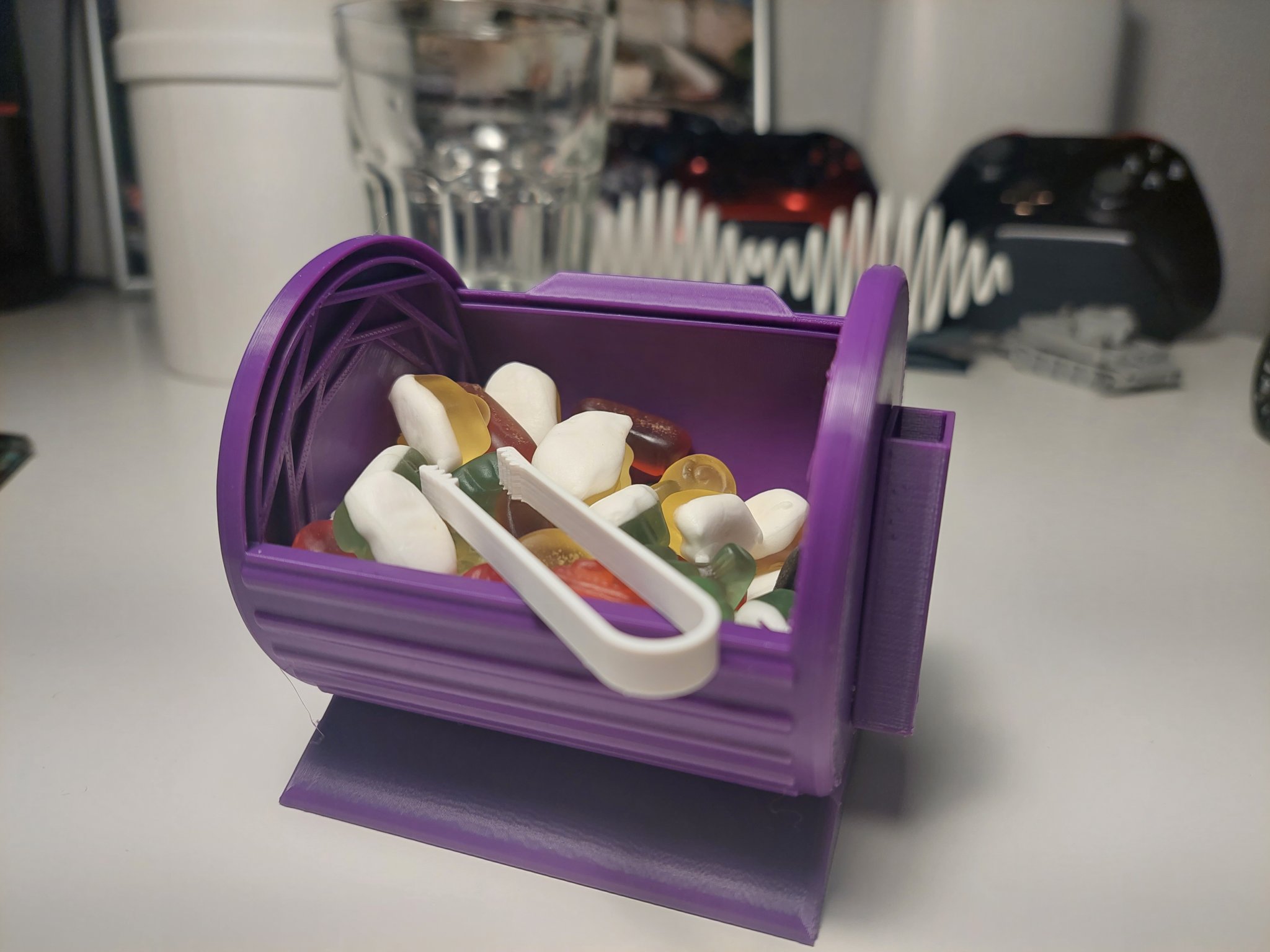 Tiêu đề Kẹp giá đỡ hộp đựng snack dạng cuộn Tóm tắt K