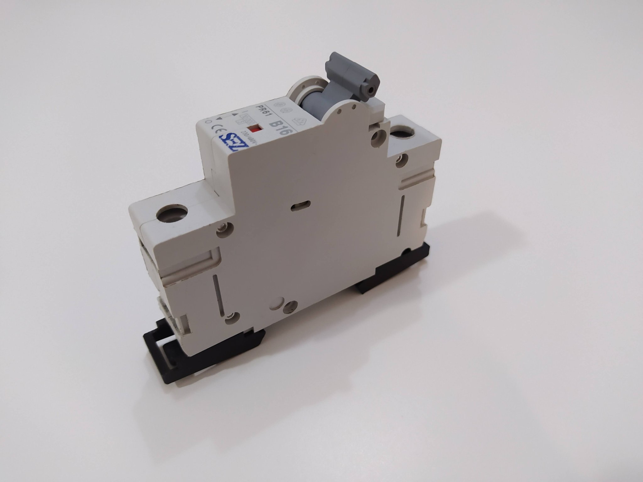 Circuit Breaker Latch/Západka jističe SEZ