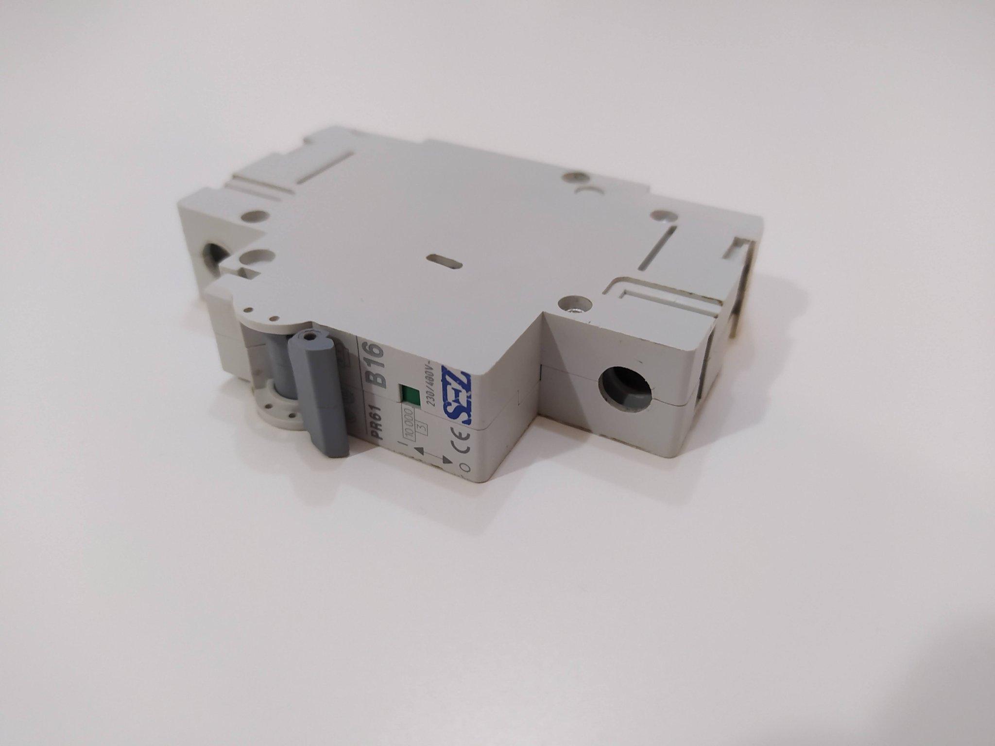 Circuit Breaker Latch/Západka jističe SEZ