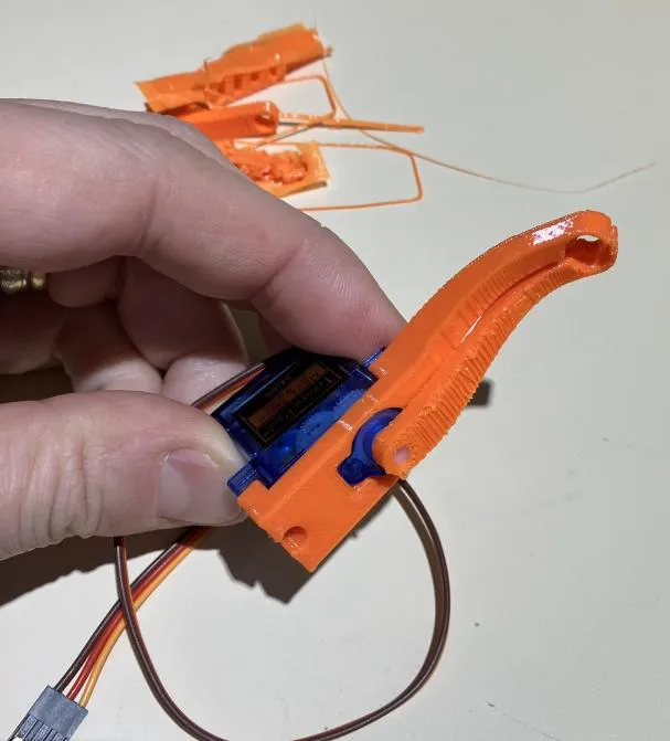 Tiêu đề Robot kẹp vít M3 Tóm tắt Cánh tay trái và phải vừa v