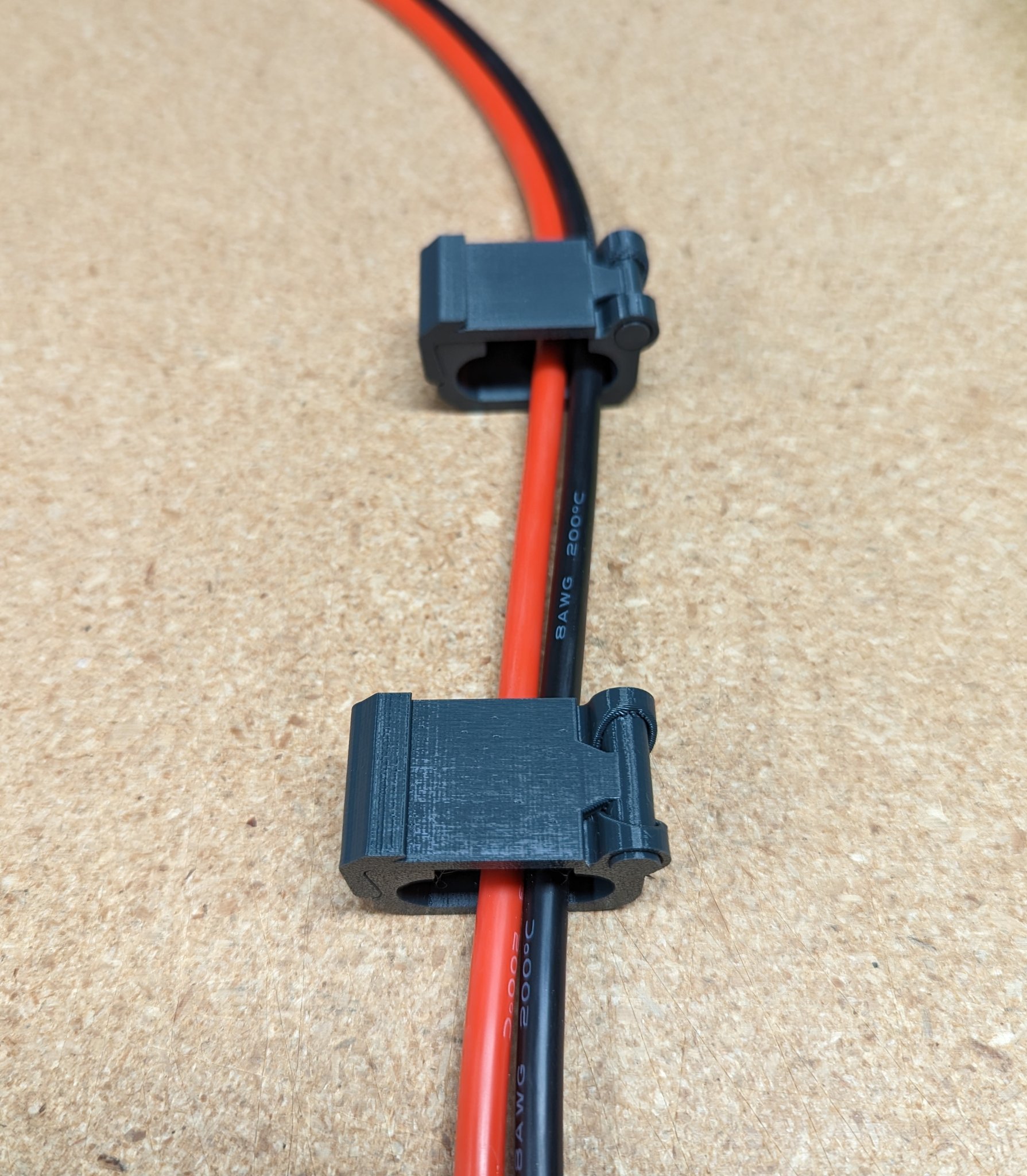 Tiêu đề Kẹp cáp rộng Tóm tắt Đôi khi bạn có nhiều dây cá