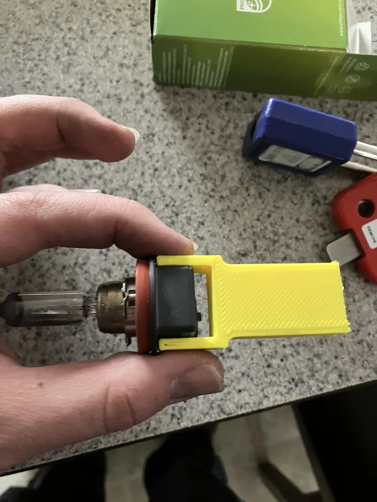 Công cụ thay bóng đèn cốt Ford Fusion