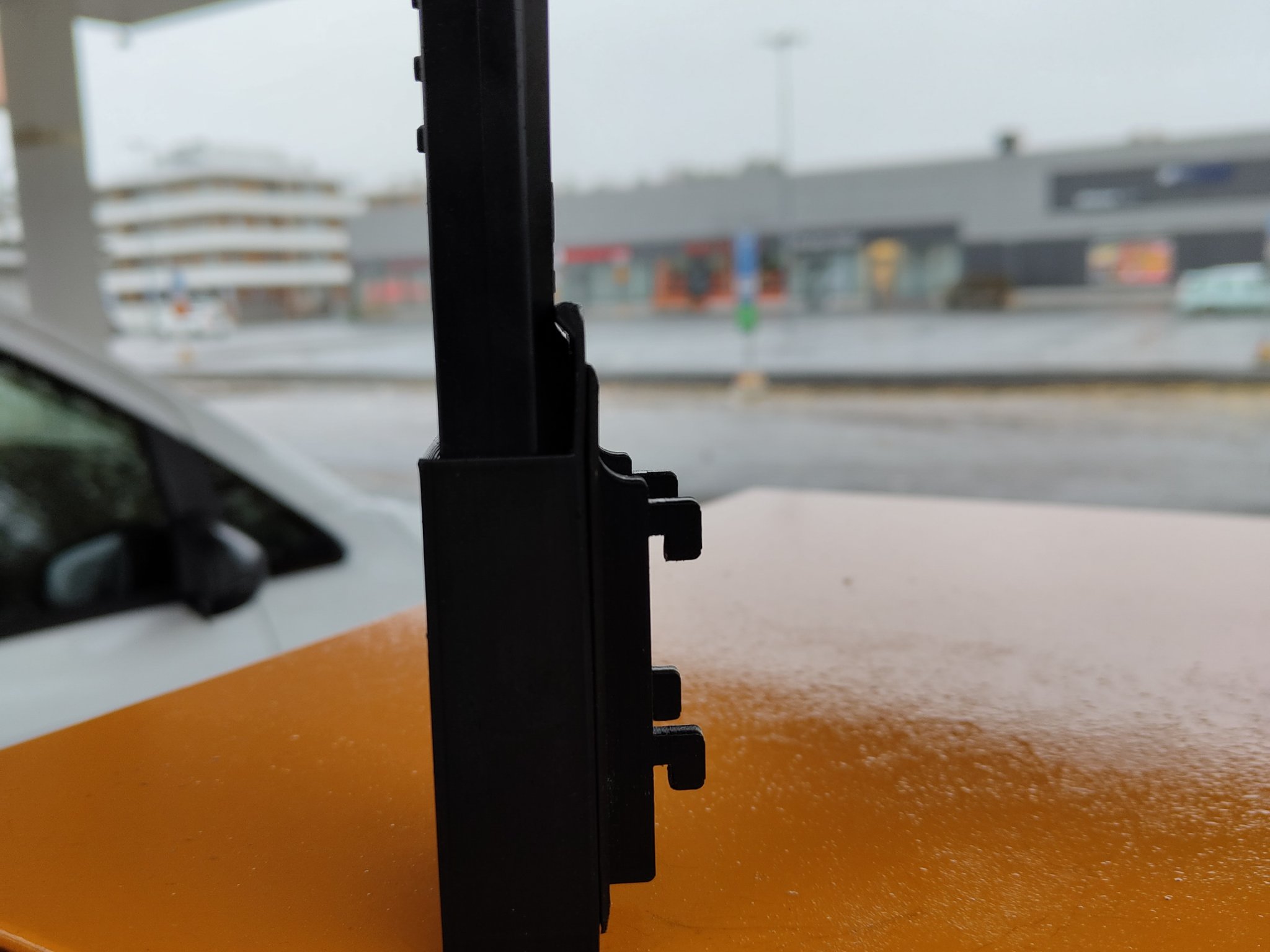 Đế giữ remote cho nội thất xe van công việc