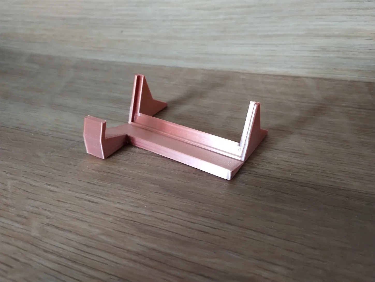 Chân đế cho Game Boy Classic