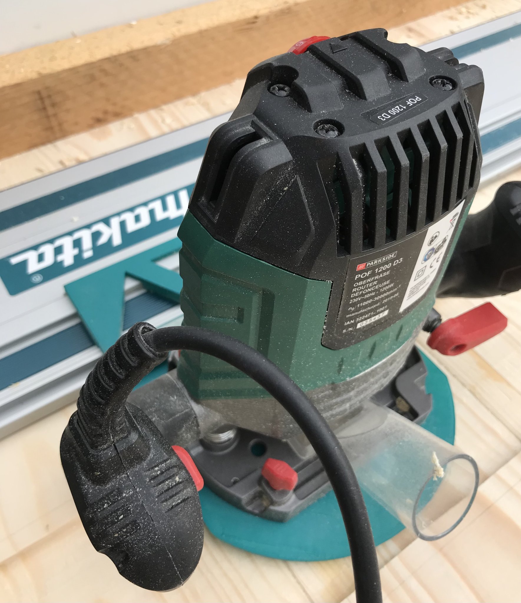 Makita guiderail to Parkside Router