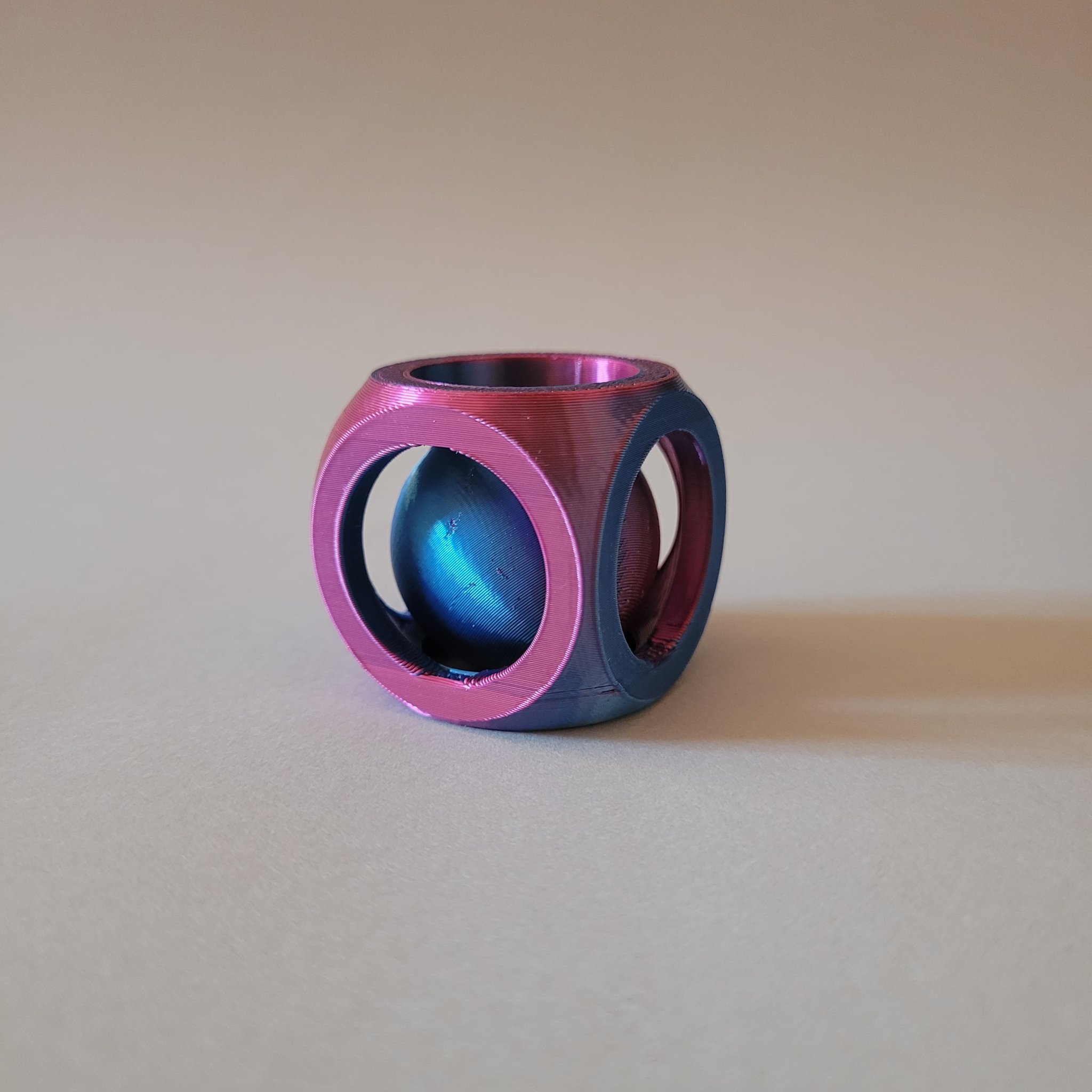 Mô Hình Đồ Chơi Ball In Dice Fidget Toy