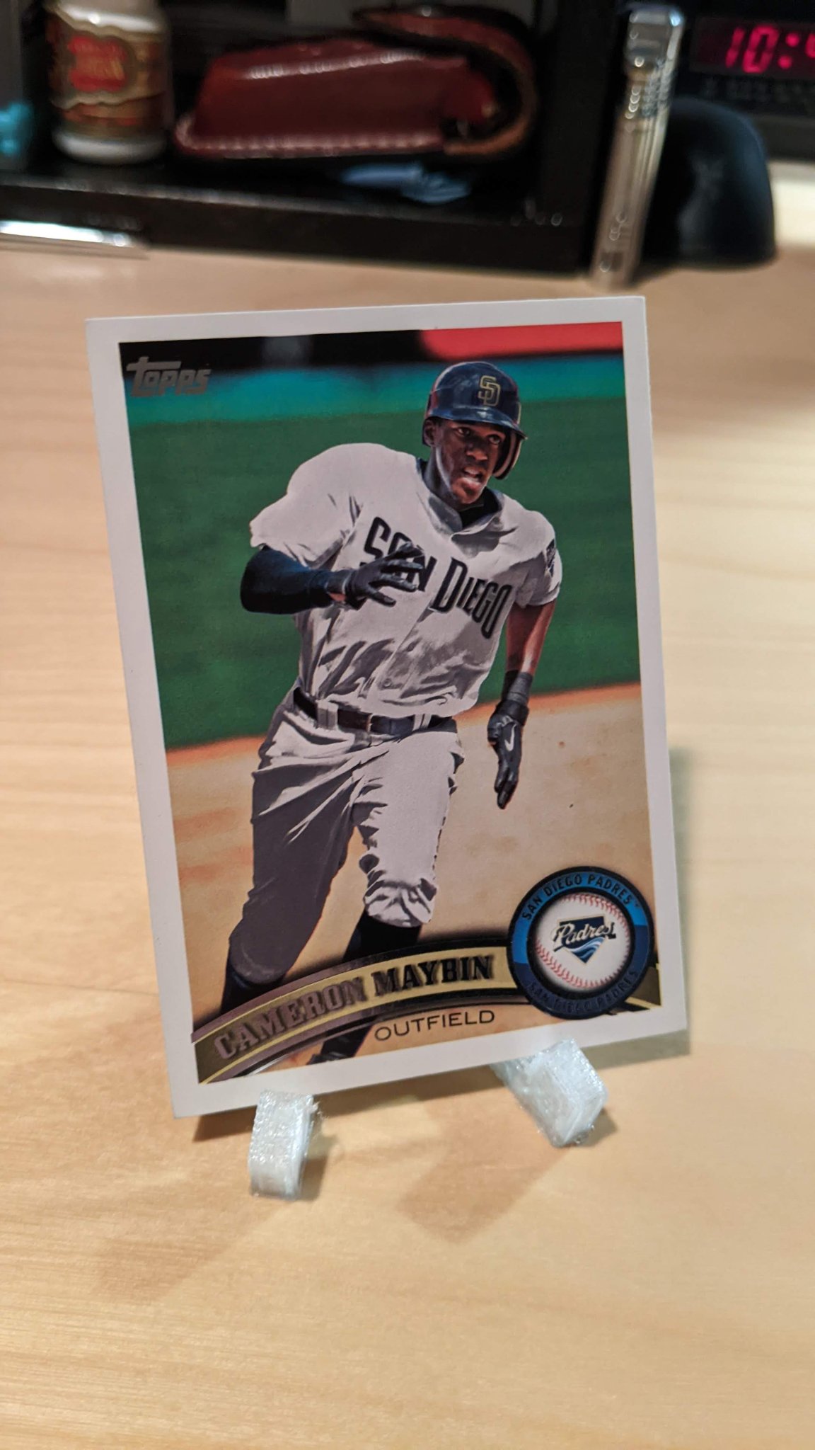 Danh hiệu Người giữ thẻ sưu tập Tóm tắt Một giá đỡ nhỏ