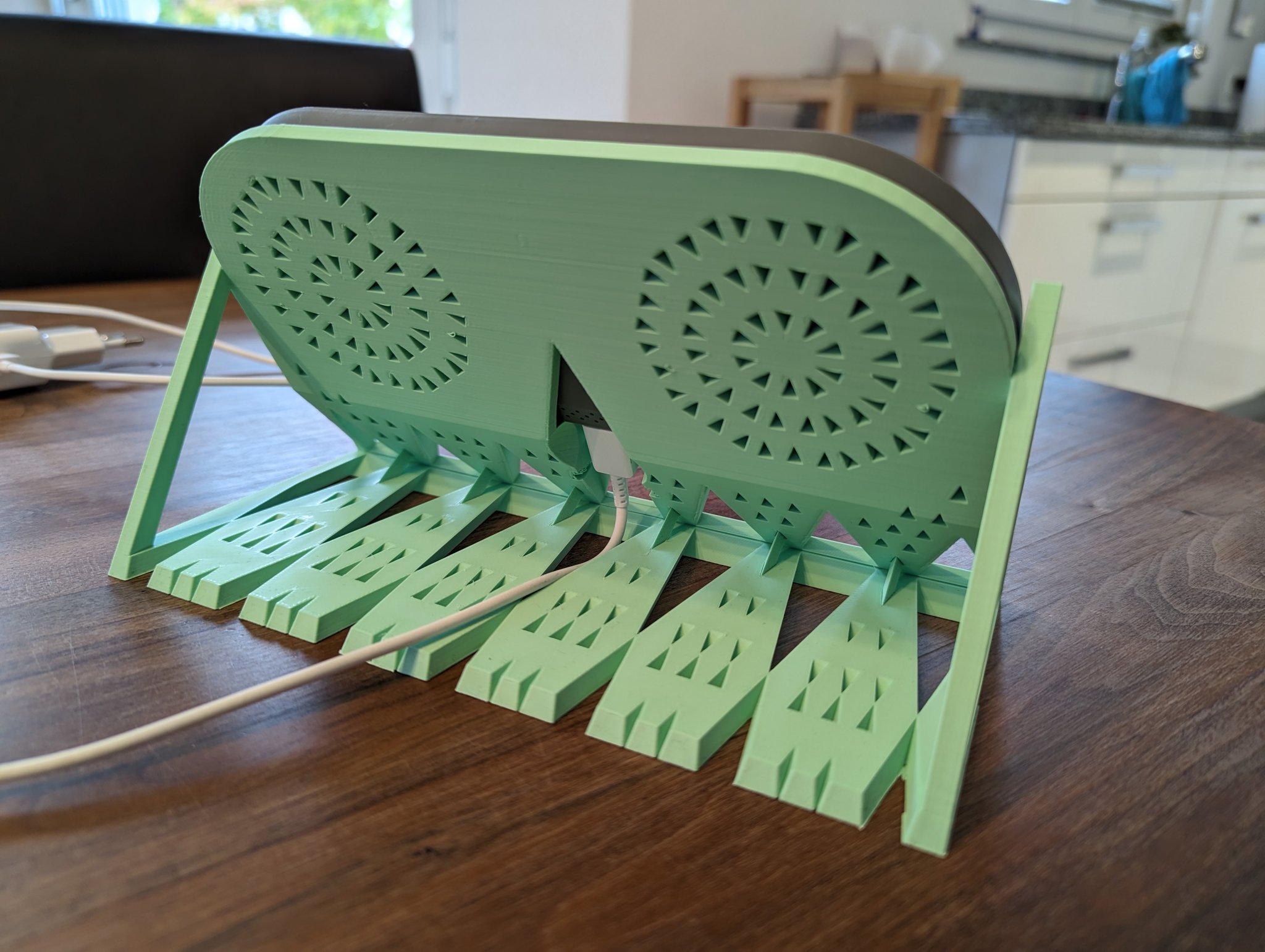 Đế điều chỉnh cho sạc không dây hai điện thoại