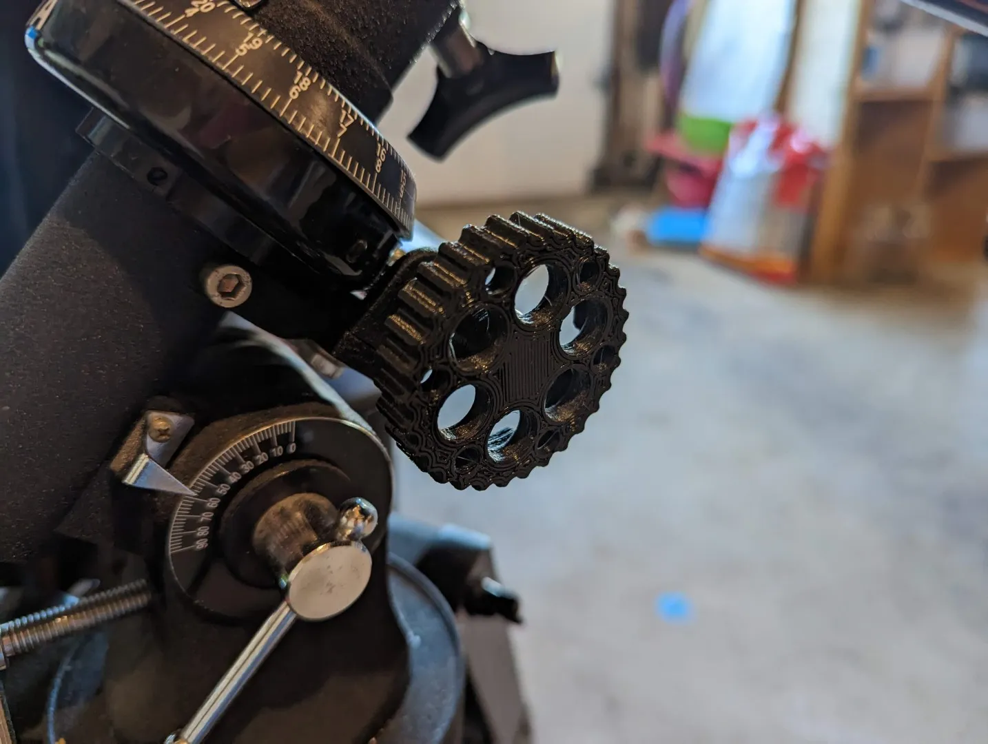 Núm Điều Khiển Chuyển Động Chậm Cho Kính Thiên Văn