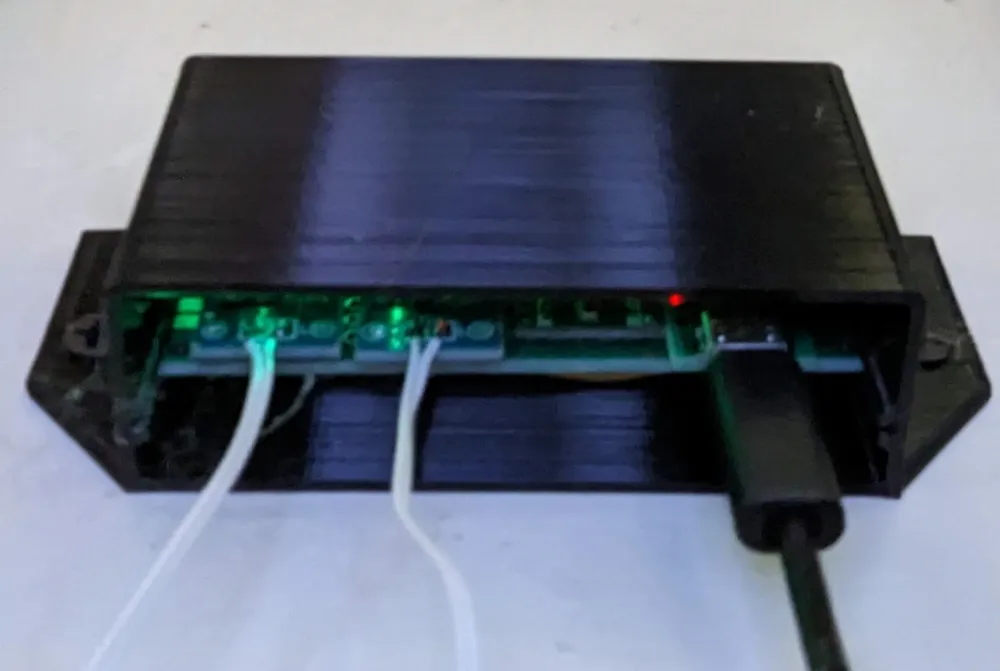 Tiêu đề Hộp đựng bảng nguyên mẫu 3x7cm Tóm tắt Vỏ đơn gi