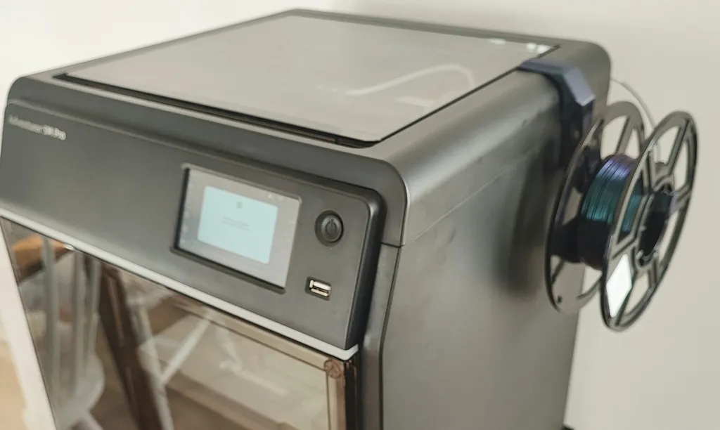 Tiêu đề Giá đỡ ống cuộn dây bên hông Flashforge Adventurer 5M pr