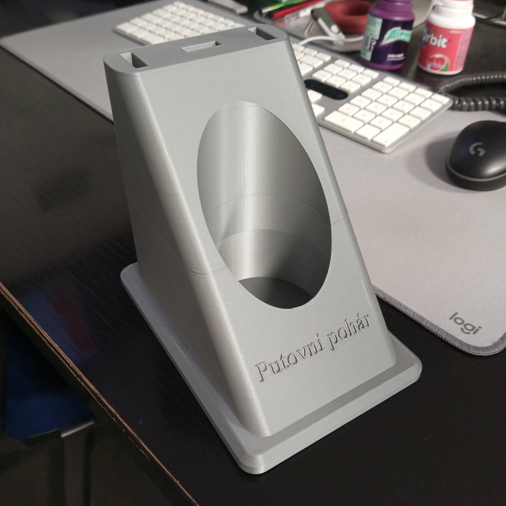 Tiêu đề Putovní pohár - Cup - pohar Tóm tắt Podstavec pro výměné