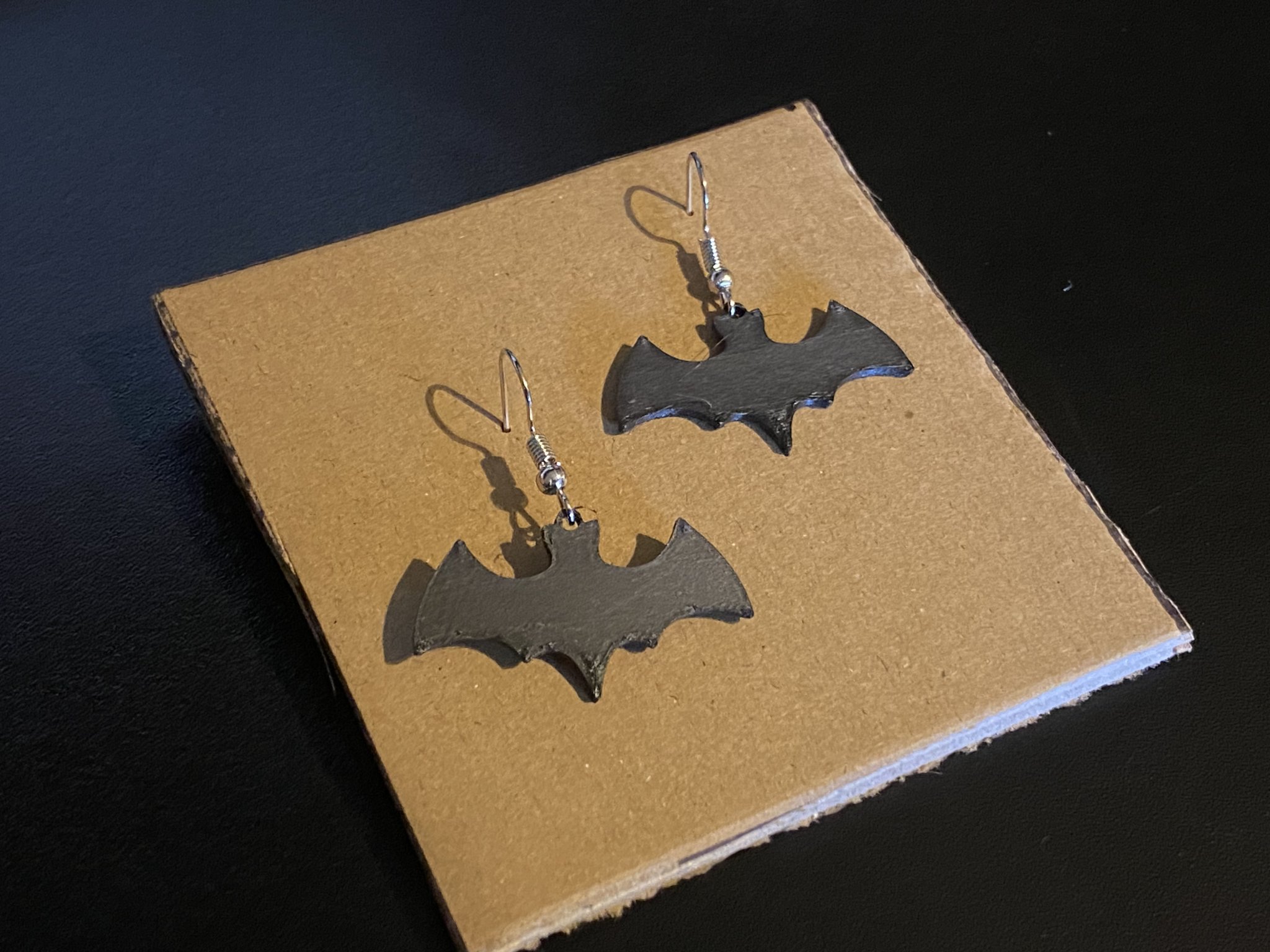 Bông Tai Hình Con Dơi