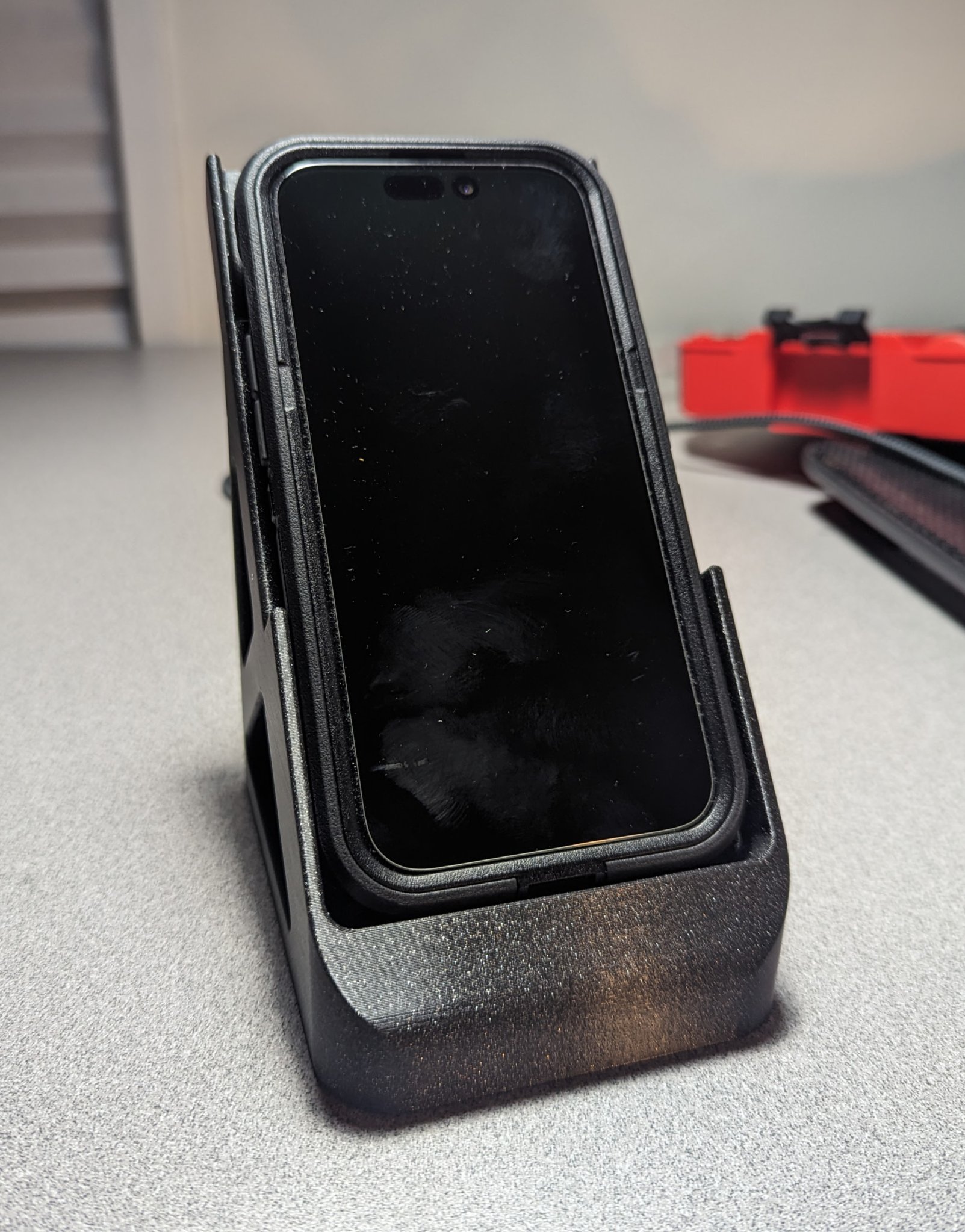 Wireless Charger Phone Stand (15W Spigen Charger)