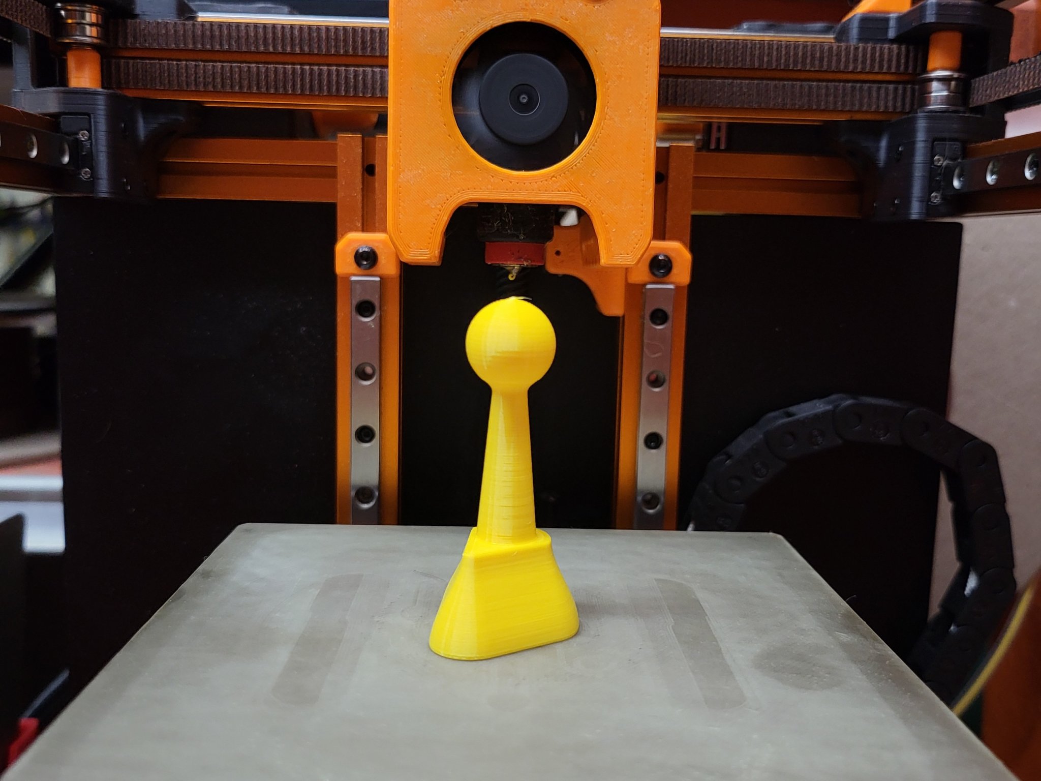 Chốt Vệ Sinh Thùng Nhựa Resin