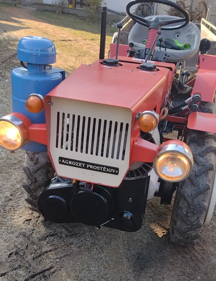 Dấu hiệu máy kéo nhỏ TZ-4K-14