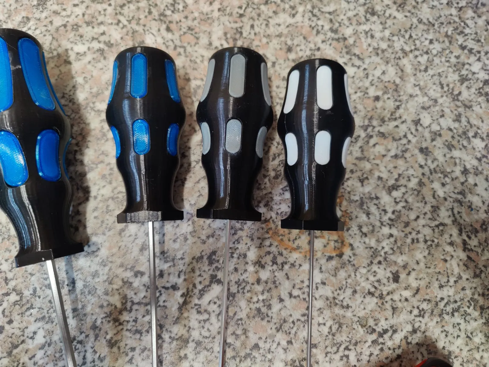 Tiêu đề Tay cầm tuốc nơ vít mô-đun có đầu vào tay cầm Tóm