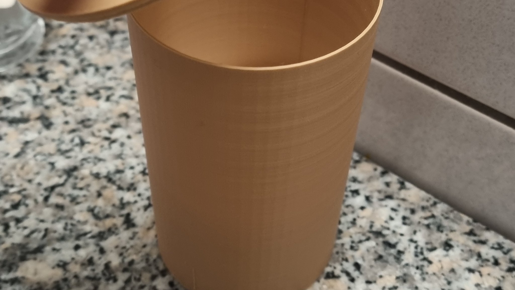 Hộp Đựng Bông Tẩy Trang Có Nắp